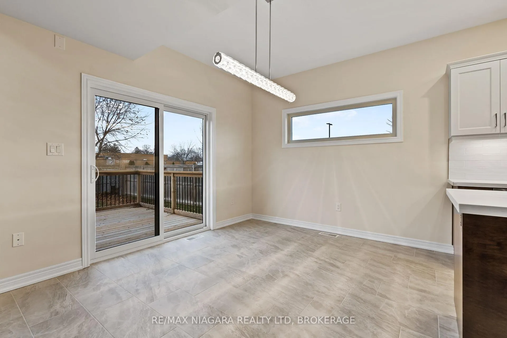 Photo 10 of Unit B, 427 Vine Street, St. Catharines, Vine/Linwell — HOMEH