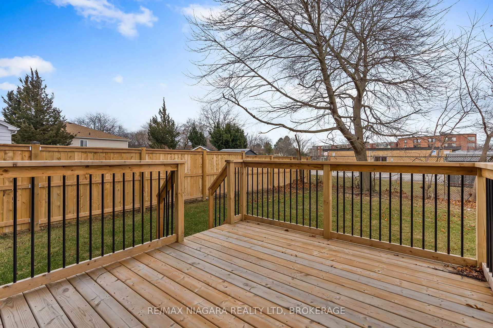 Photo 28 of Unit B, 427 Vine Street, St. Catharines, Vine/Linwell — HOMEH