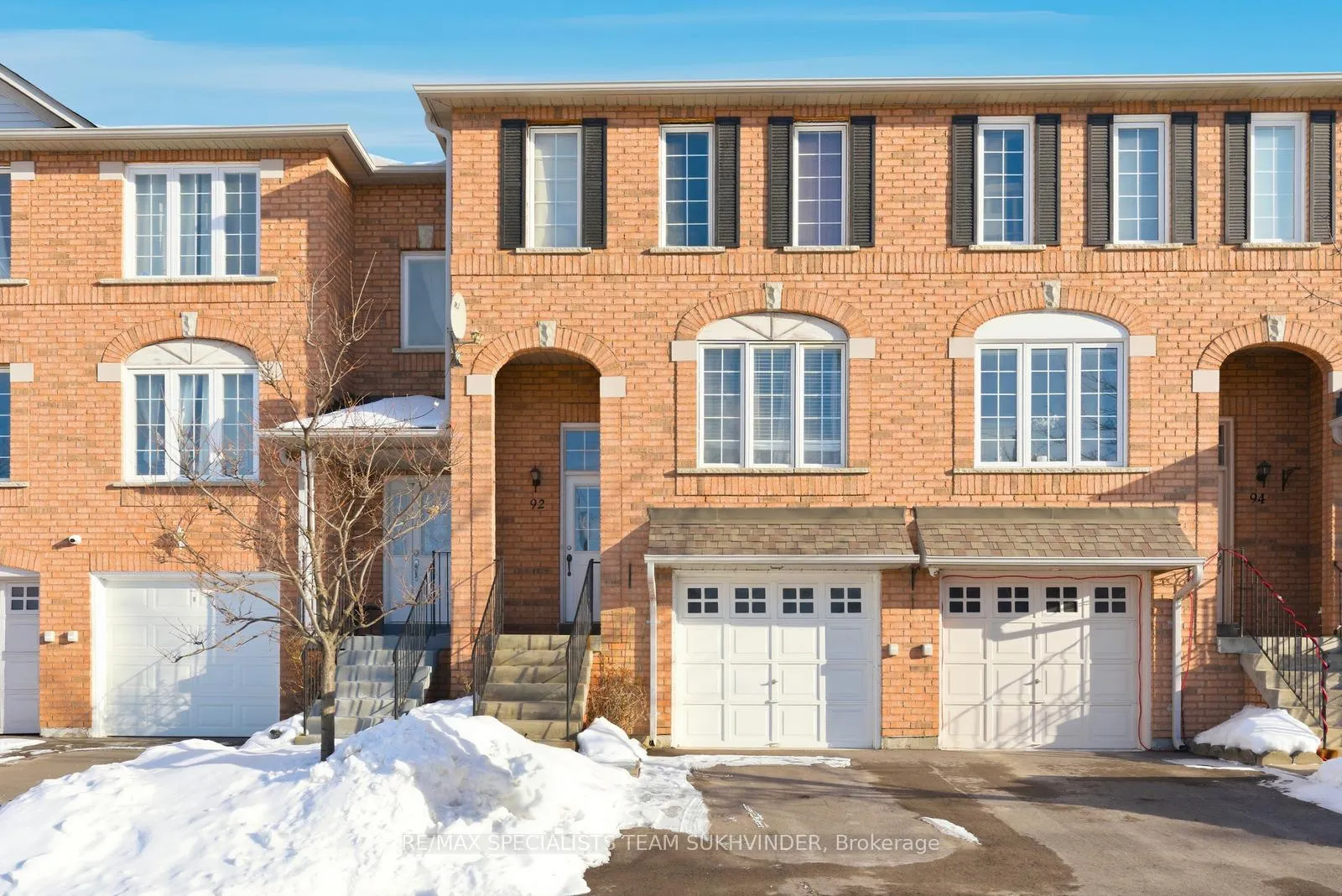 Photo 2 of Unit 92, 2 Clay Brick Court, Brampton, Brampton North — HOMEH