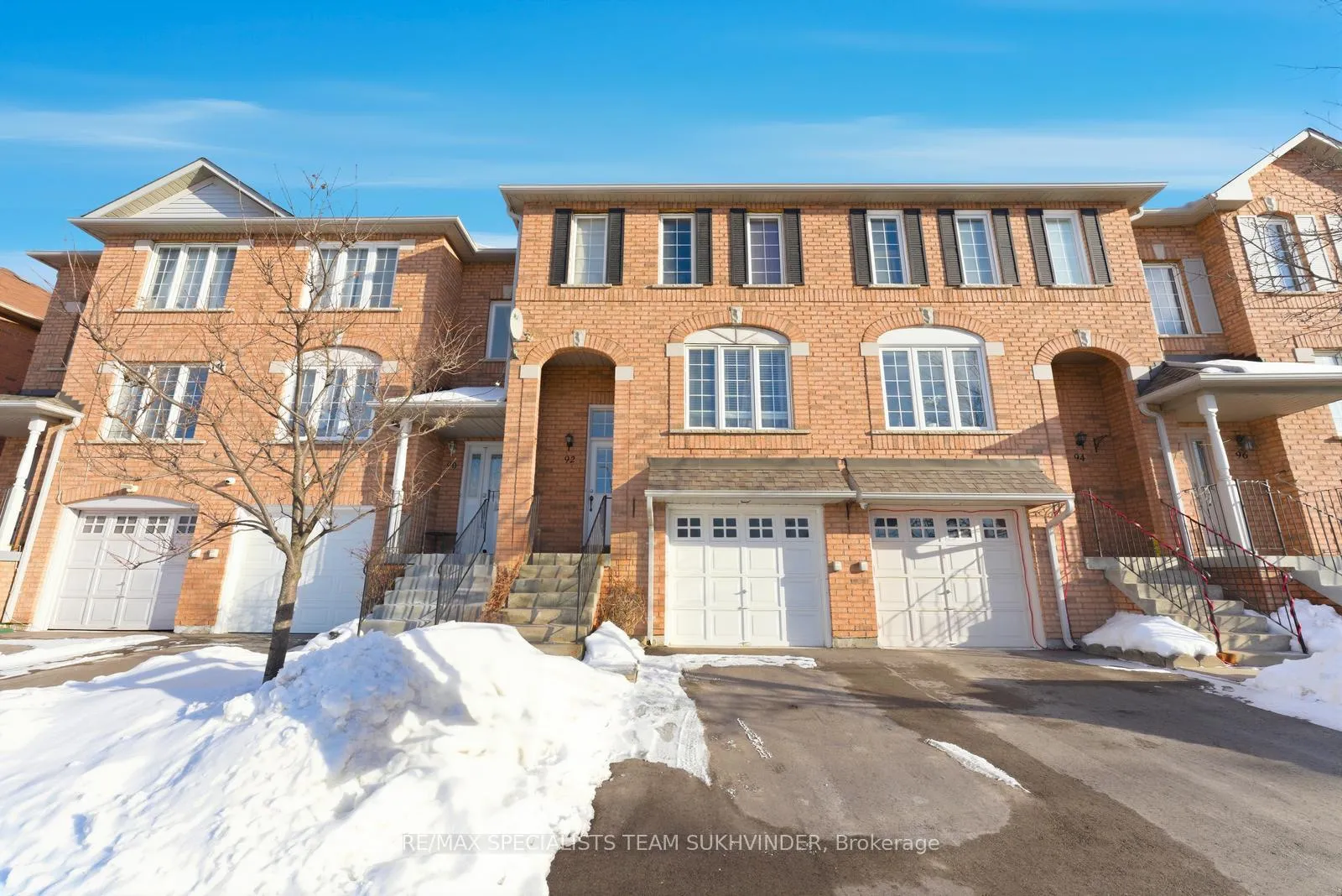 Photo 4 of Unit 92, 2 Clay Brick Court, Brampton, Brampton North — HOMEH