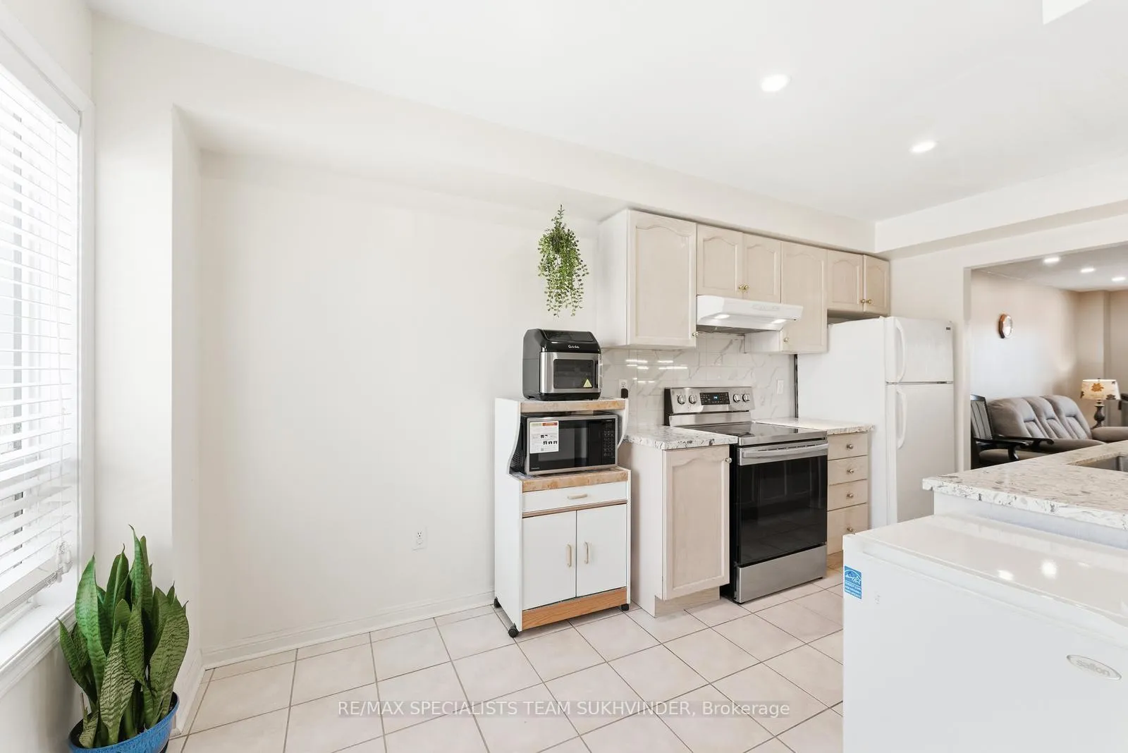 Photo 14 of Unit 92, 2 Clay Brick Court, Brampton, Brampton North — HOMEH