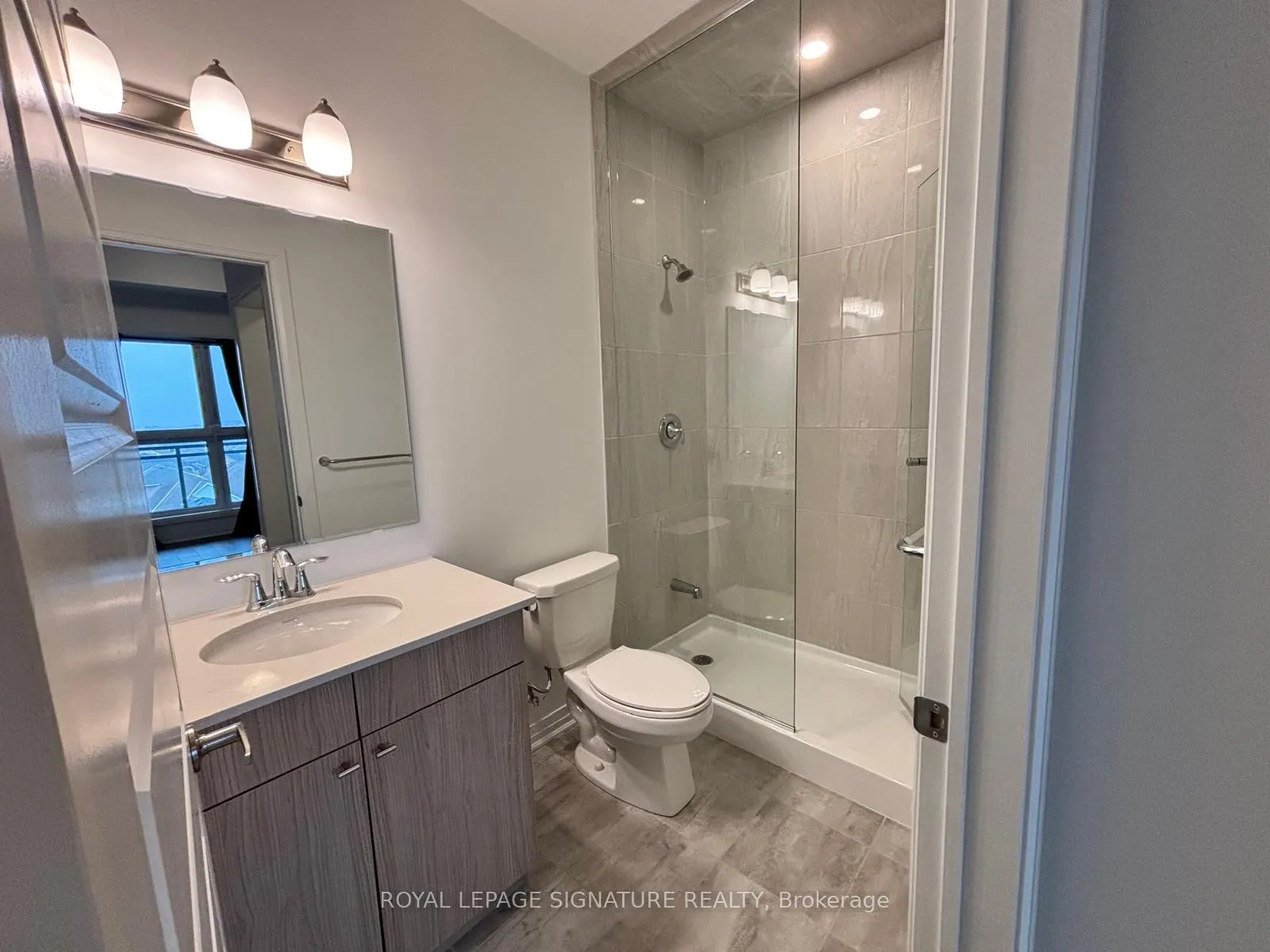 Photo 13 of Unit 604, 480 Gordon Krantz Avenue, Milton, Walker — HOMEH
