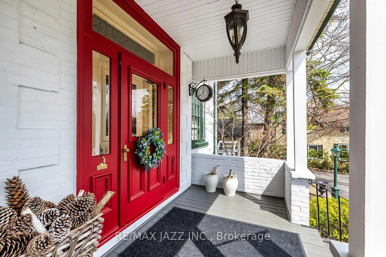 Photo 10 of 22 Francis Street, Kawartha Lakes, Lindsay — HOMEH