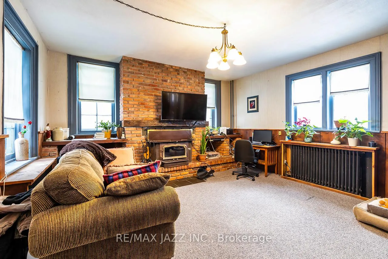 Photo 23 of 22 Francis Street, Kawartha Lakes, Lindsay — HOMEH