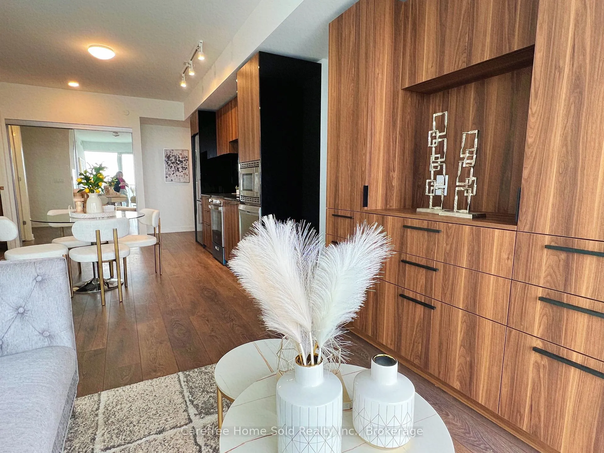 Photo 8 of Unit 4207, 501 Yonge Street, Toronto, Church-Yonge Corridor — HOMEH
