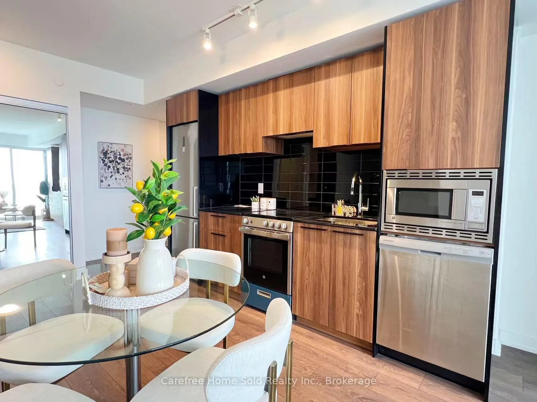 Photo 9 of Unit 4207, 501 Yonge Street, Toronto, Church-Yonge Corridor — HOMEH