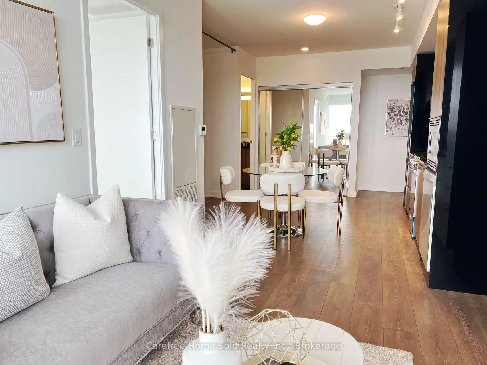 Photo 11 of Unit 4207, 501 Yonge Street, Toronto, Church-Yonge Corridor — HOMEH