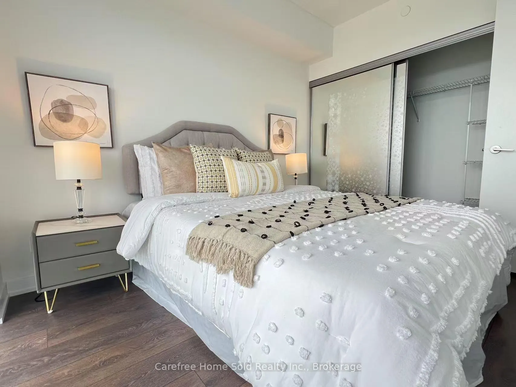 Photo 12 of Unit 4207, 501 Yonge Street, Toronto, Church-Yonge Corridor — HOMEH