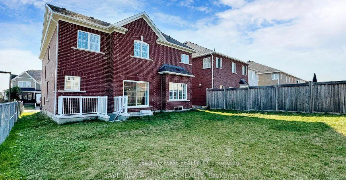 Photo 3 of 1685 William Lott Drive, Oshawa, Taunton — HOMEH