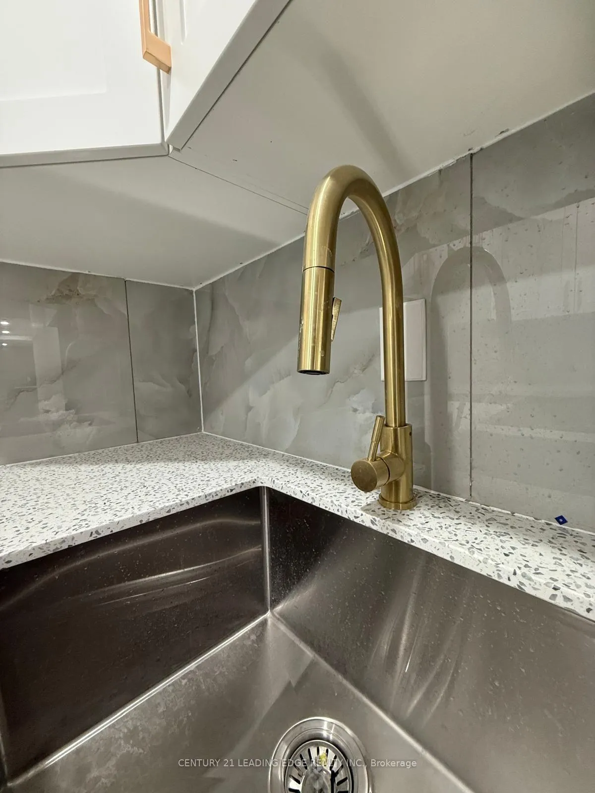 Photo 5 of 1685 William Lott Drive, Oshawa, Taunton — HOMEH
