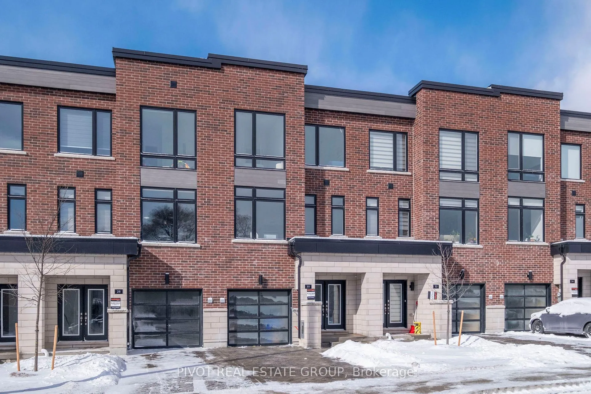 Photo 1 of 30 Danielle Moore Circle, Scarborough, Bendale — HOMEH