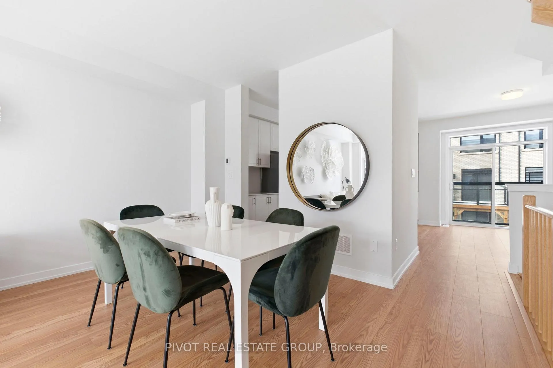 Photo 13 of 30 Danielle Moore Circle, Scarborough, Bendale — HOMEH