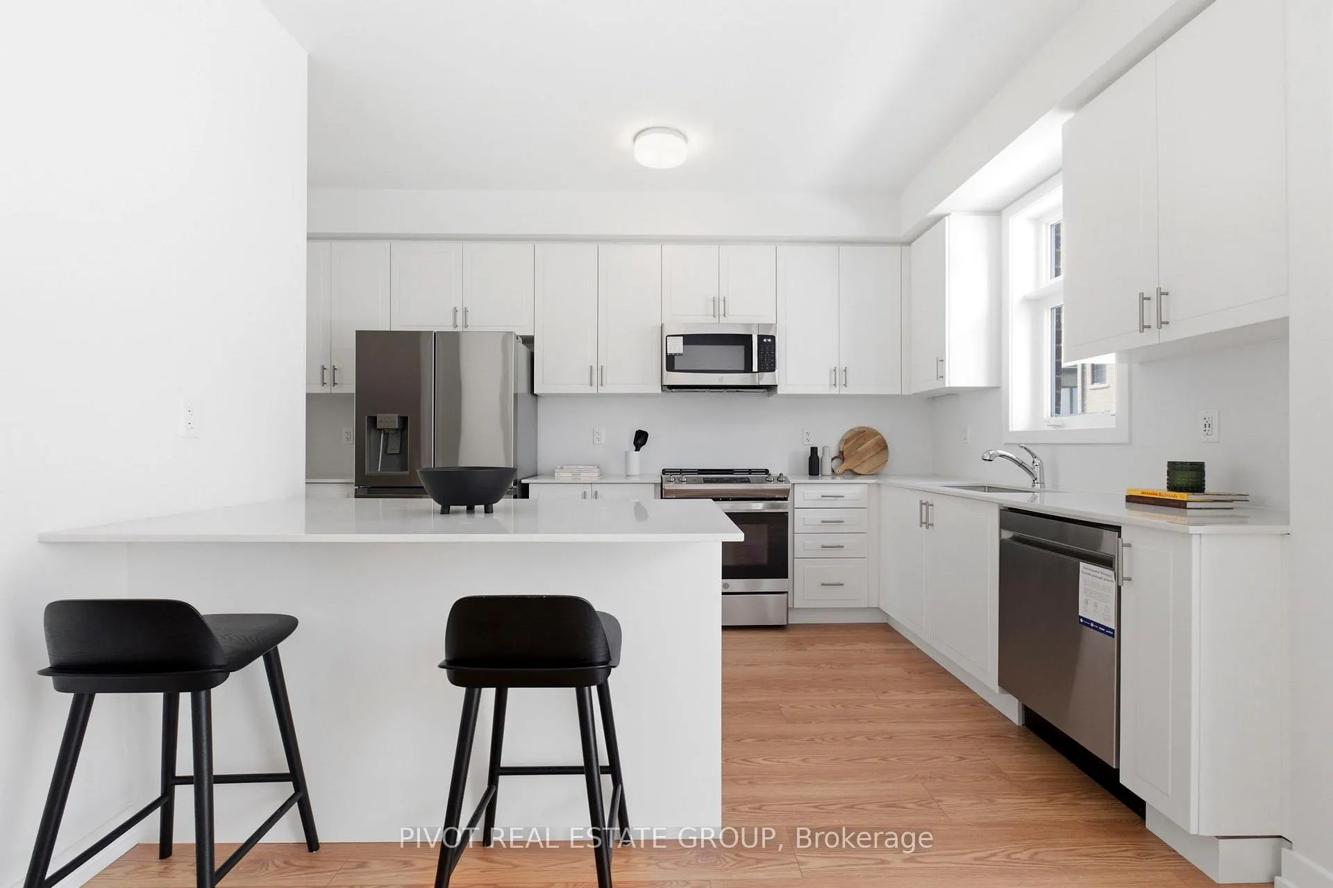 Photo 19 of 30 Danielle Moore Circle, Scarborough, Bendale — HOMEH