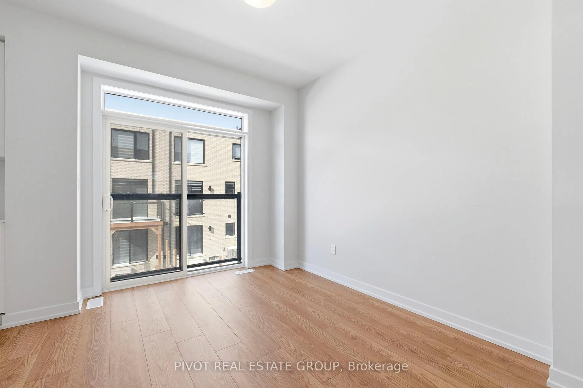 Photo 21 of 30 Danielle Moore Circle, Scarborough, Bendale — HOMEH