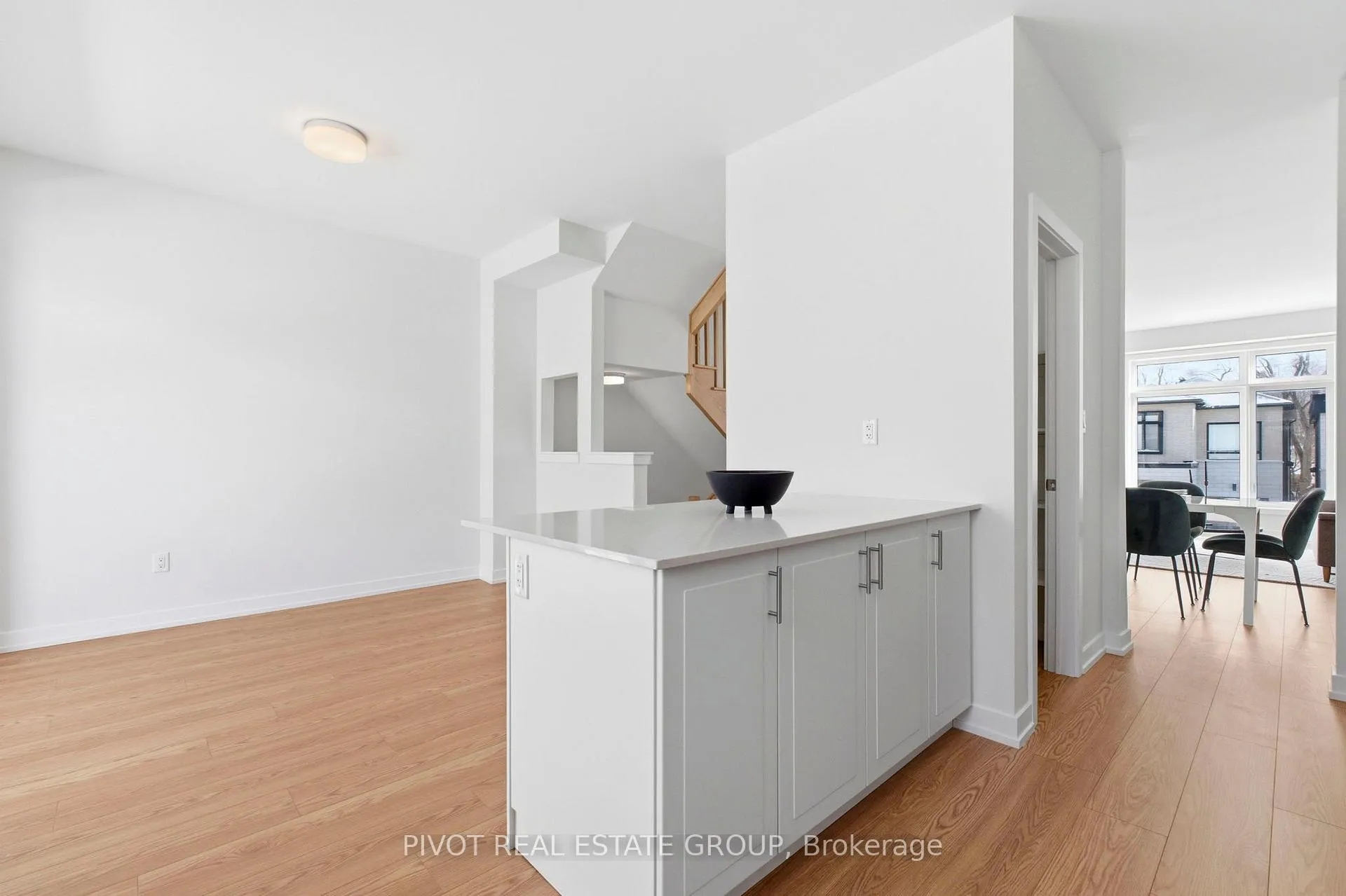 Photo 22 of 30 Danielle Moore Circle, Scarborough, Bendale — HOMEH