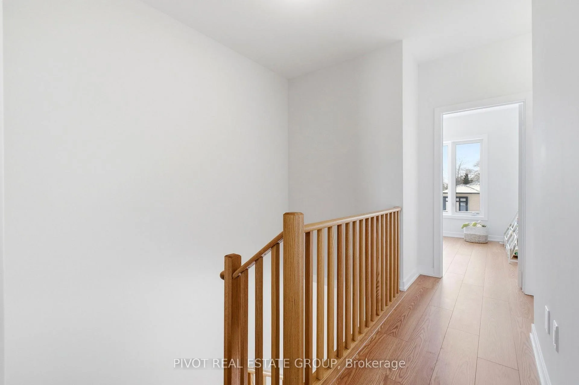 Photo 25 of 30 Danielle Moore Circle, Scarborough, Bendale — HOMEH