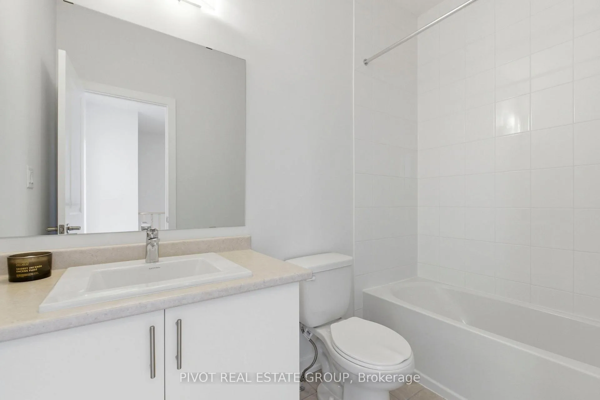 Photo 34 of 30 Danielle Moore Circle, Scarborough, Bendale — HOMEH