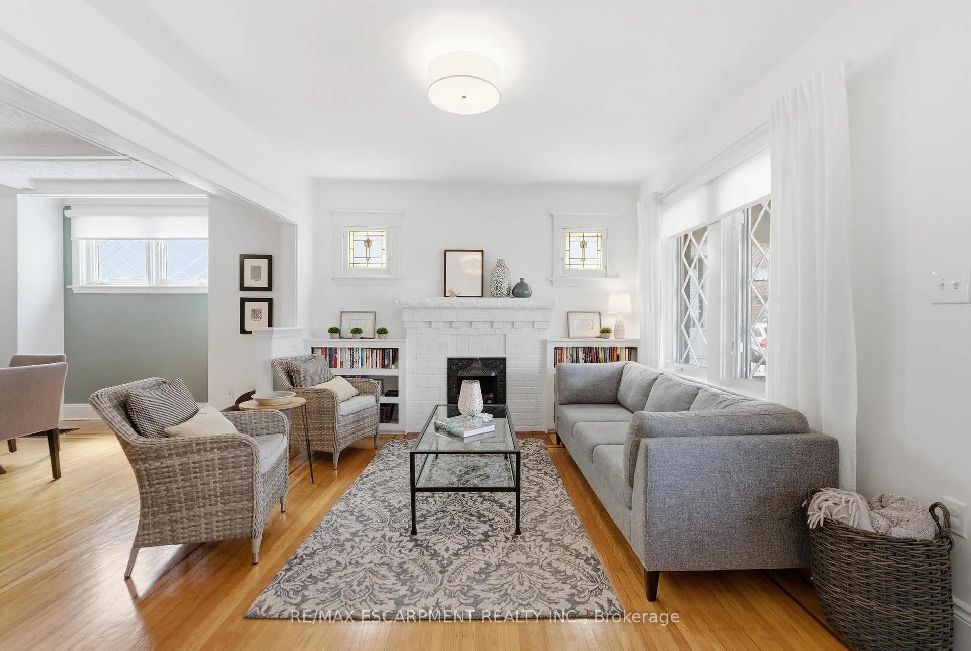 Photo 5 of 199 Kensington Avenue S, Hamilton, Delta — HOMEH