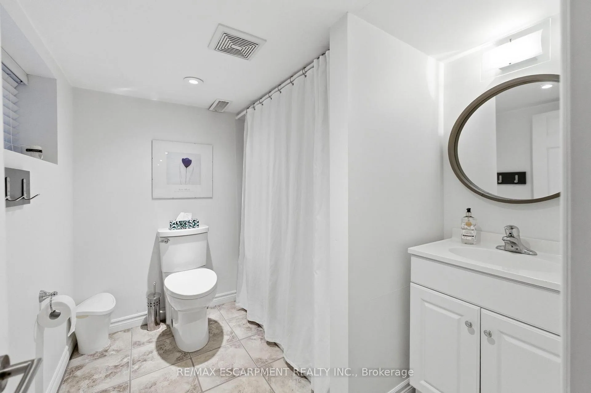 Photo 32 of 199 Kensington Avenue S, Hamilton, Delta — HOMEH