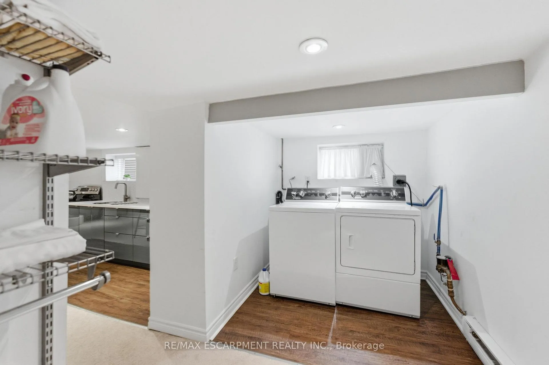 Photo 33 of 199 Kensington Avenue S, Hamilton, Delta — HOMEH