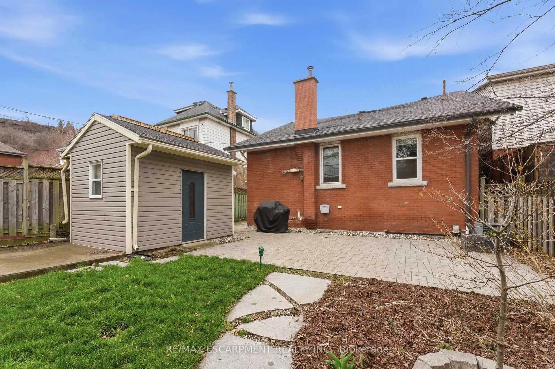 Photo 38 of 199 Kensington Avenue S, Hamilton, Delta — HOMEH