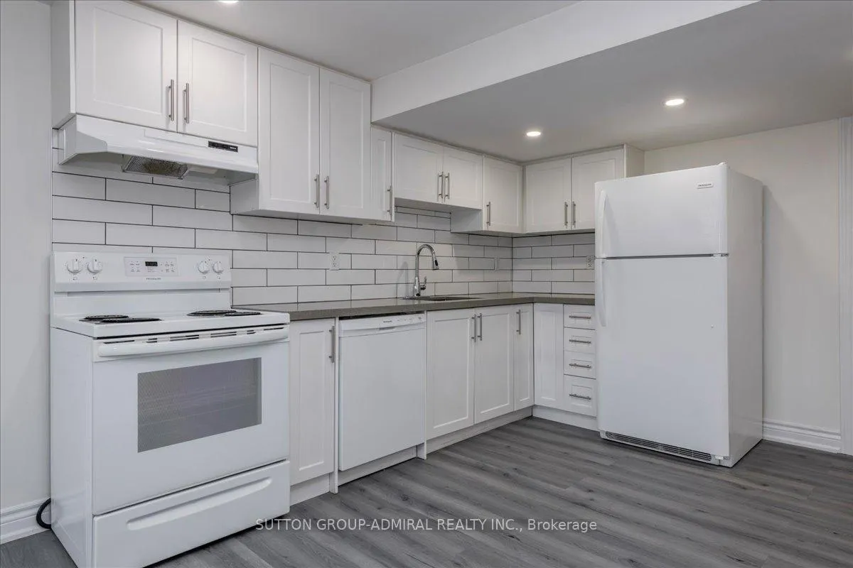 Photo 7 of 104 Marsellus Drive, Barrie, Holly — HOMEH