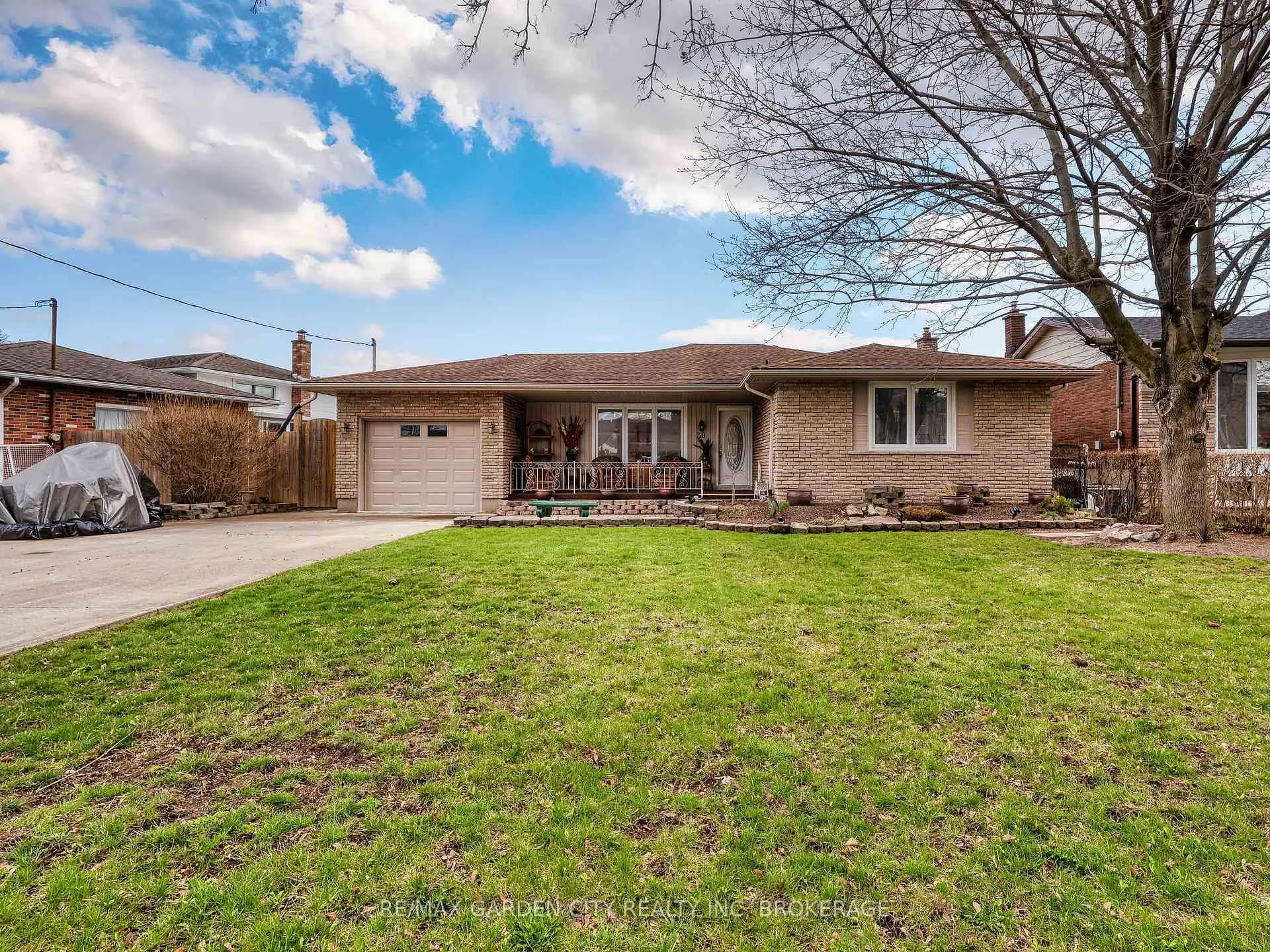 Photo 1 of 30 Glenview Avenue, St. Catharines, Vine/Linwell — HOMEH