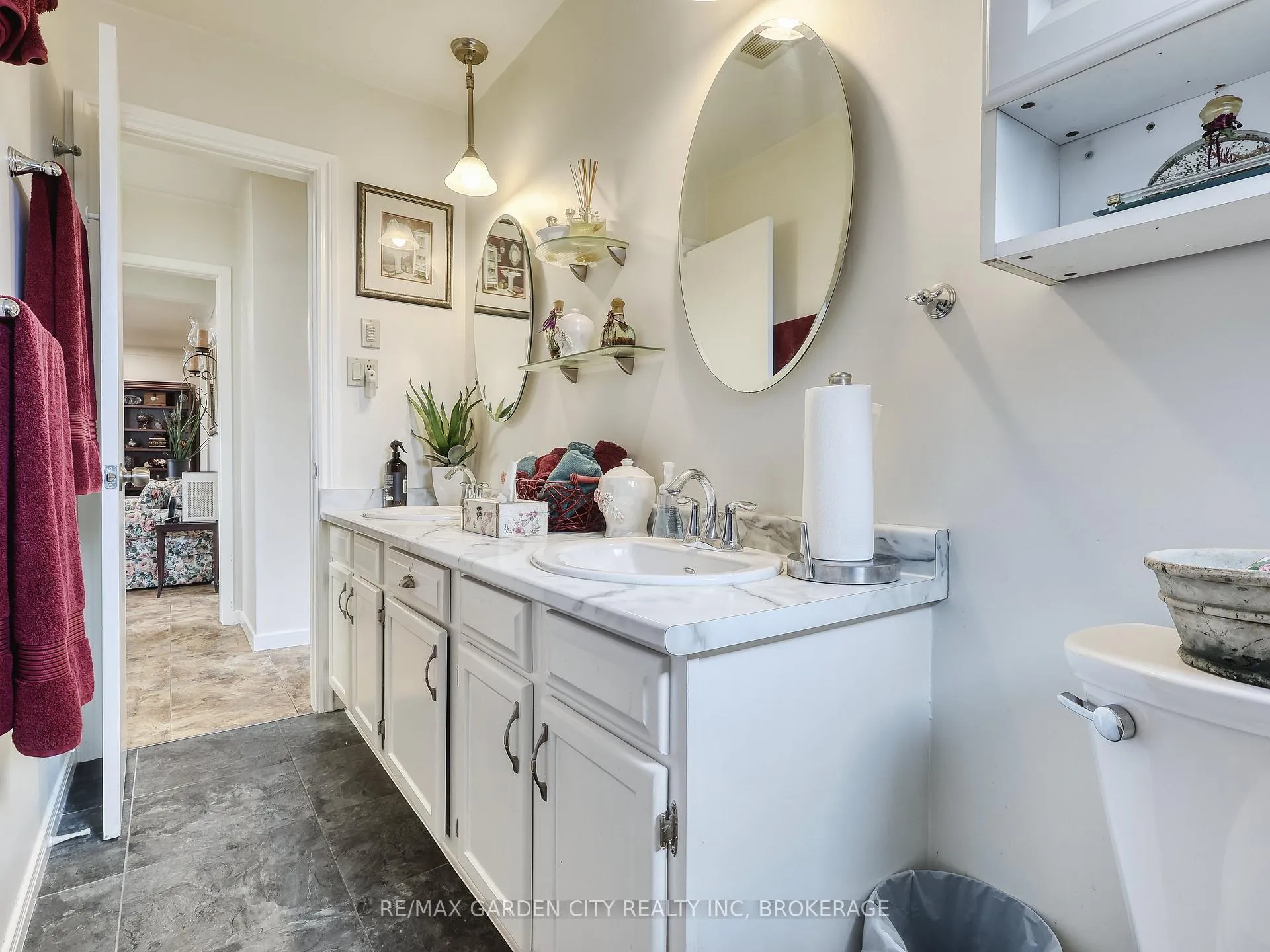Photo 29 of 30 Glenview Avenue, St. Catharines, Vine/Linwell — HOMEH