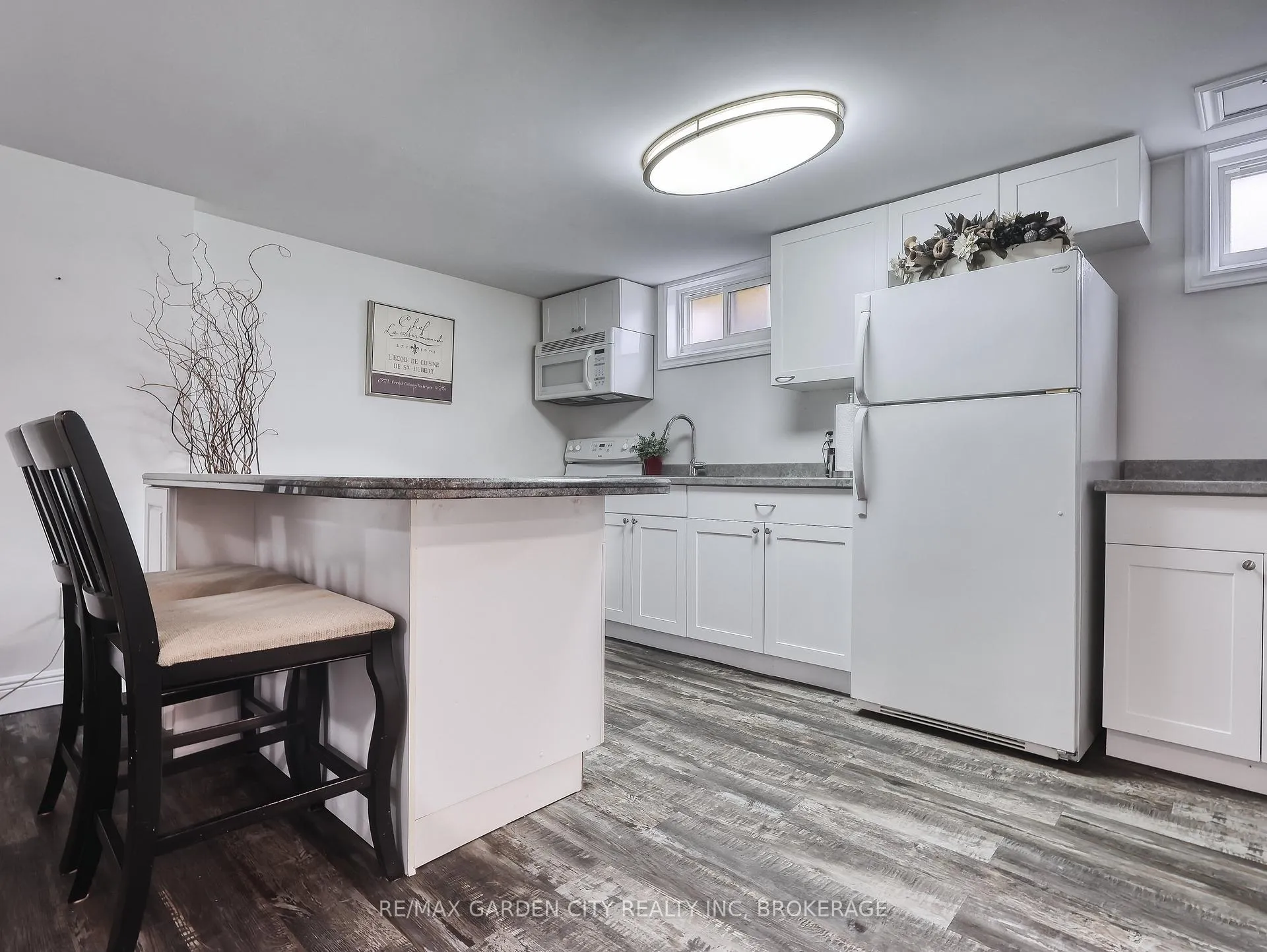 Photo 34 of 30 Glenview Avenue, St. Catharines, Vine/Linwell — HOMEH