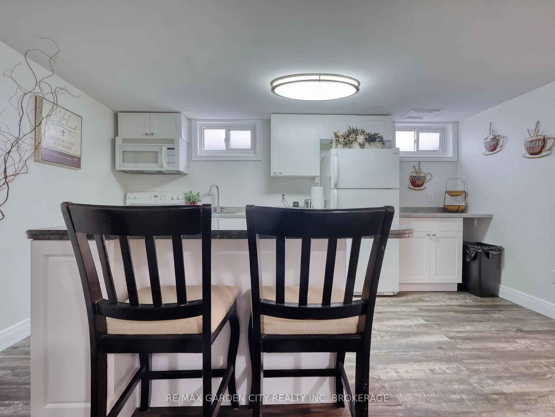 Photo 35 of 30 Glenview Avenue, St. Catharines, Vine/Linwell — HOMEH