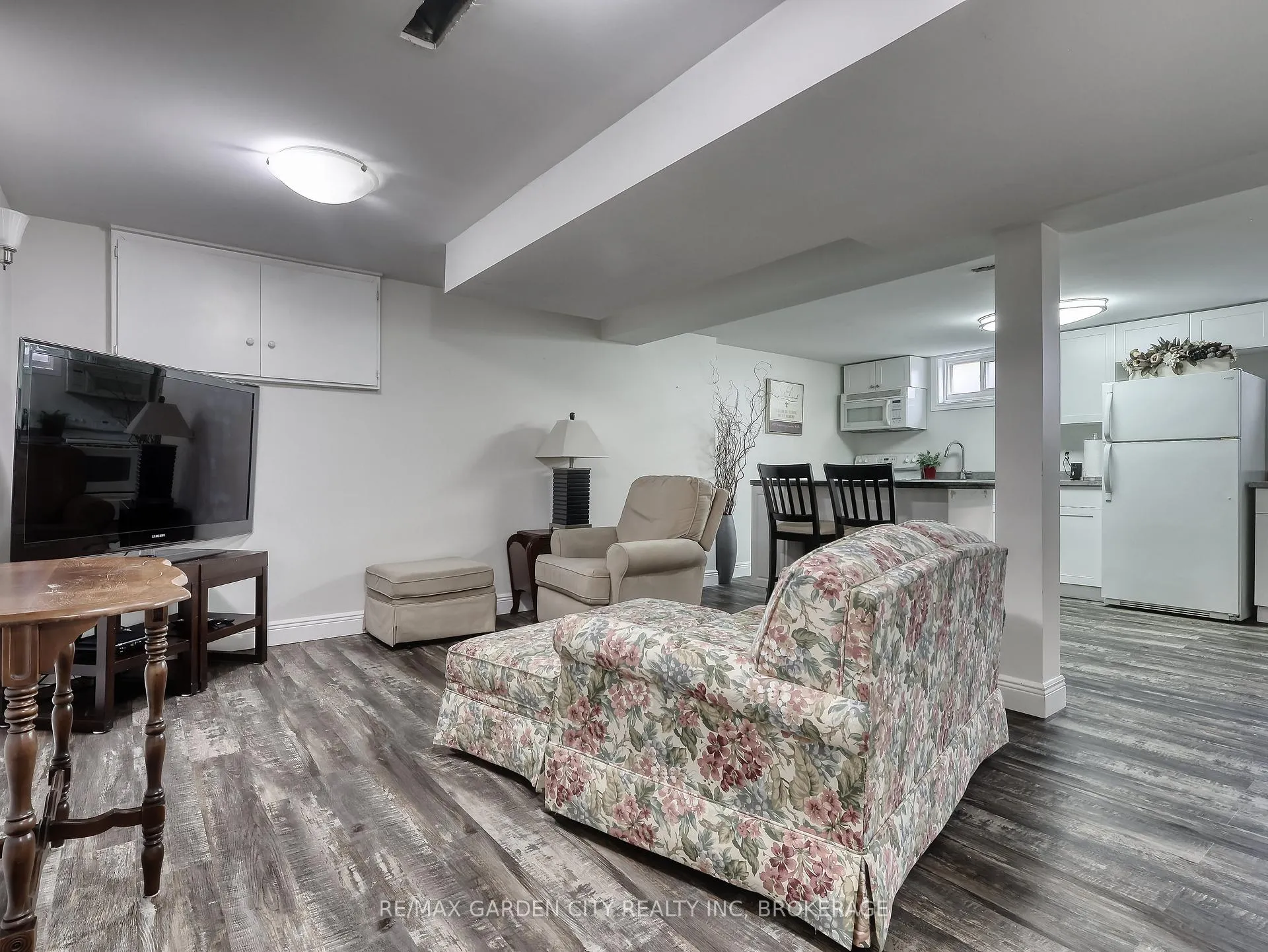 Photo 37 of 30 Glenview Avenue, St. Catharines, Vine/Linwell — HOMEH