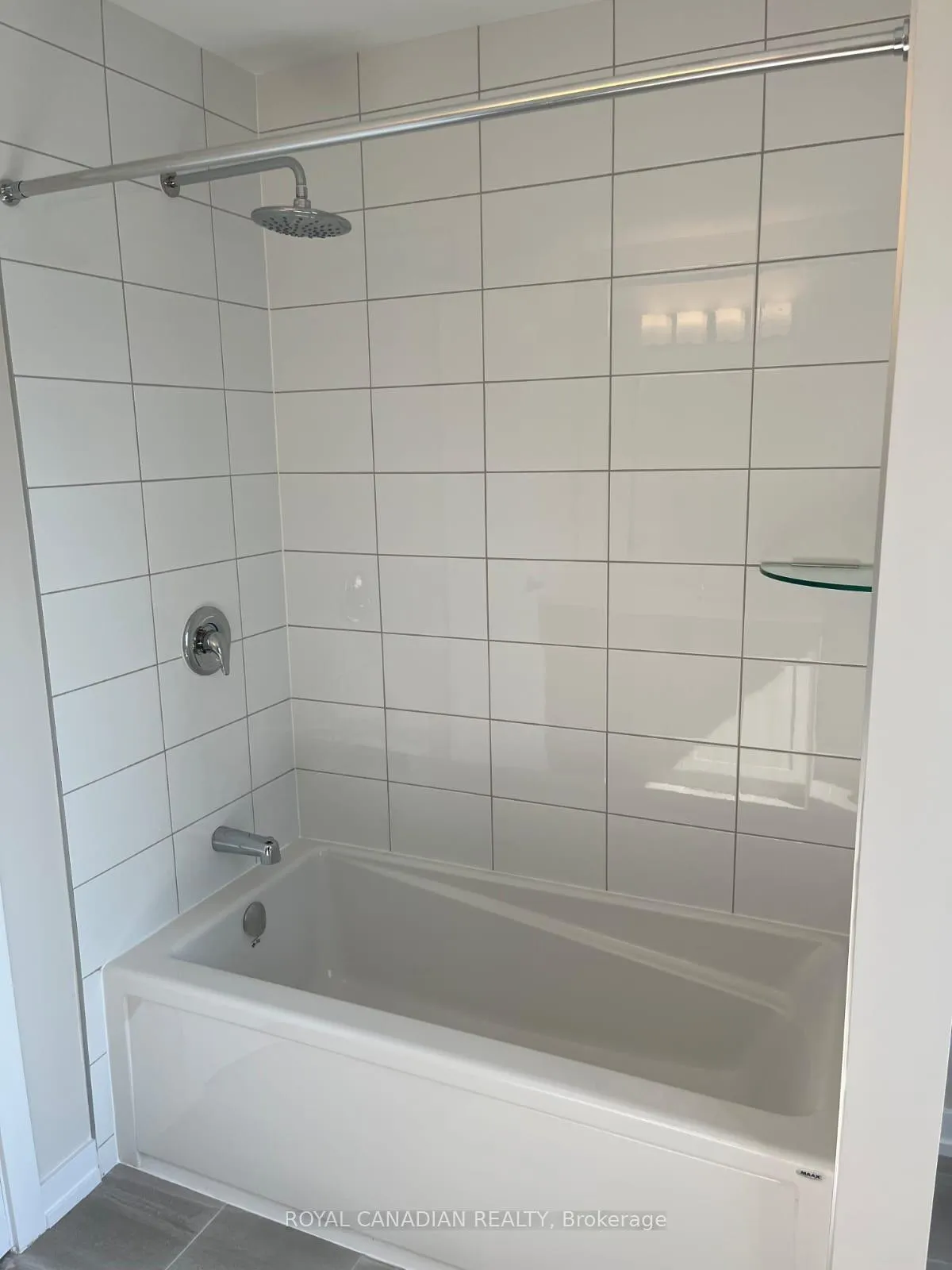 Photo 12 of 570 Oldenburg Drive, Ottawa, Richmond — HOMEH