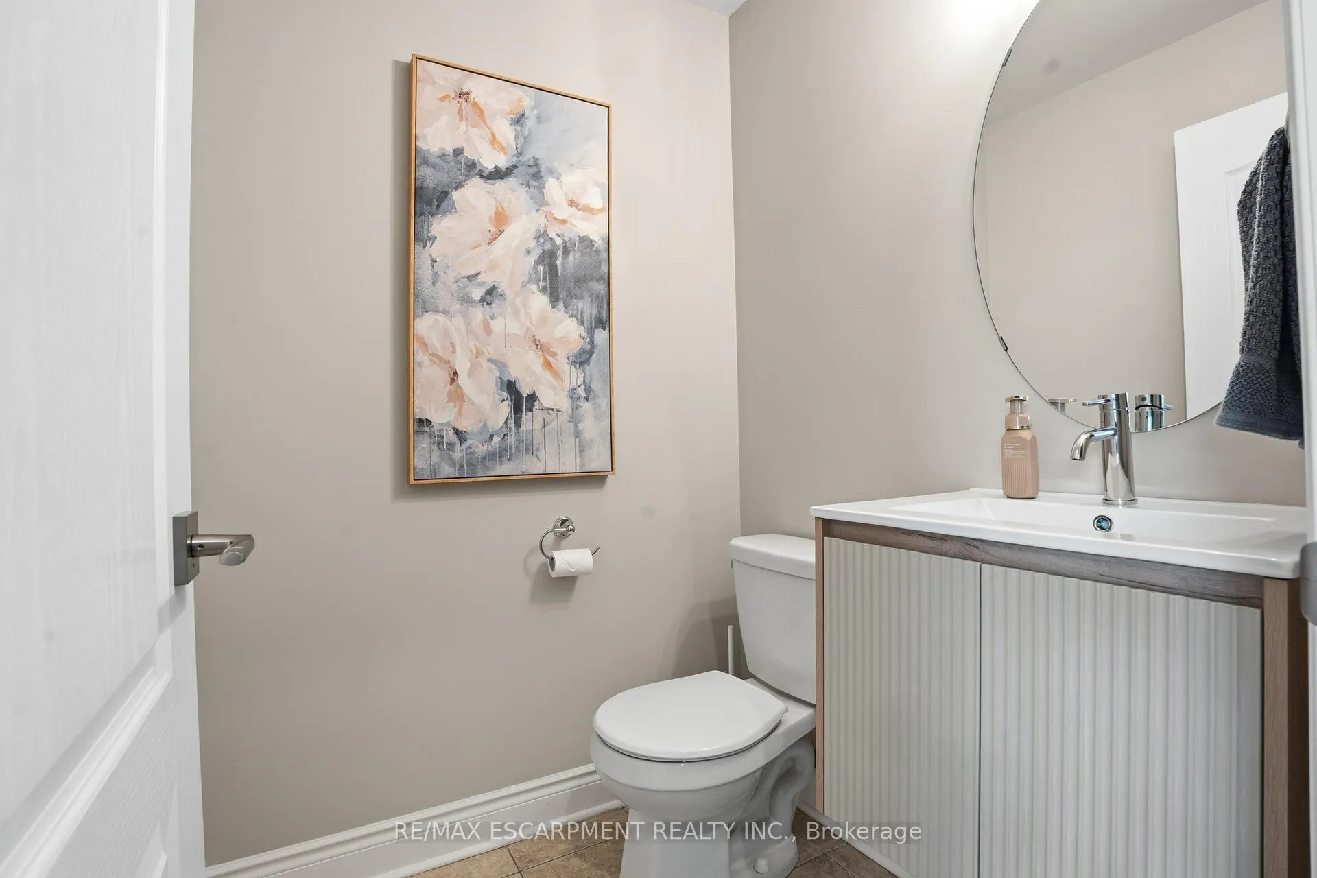 Photo 11 of Unit 68, 4823 Thomas Alton Boulevard, Burlington, Alton — HOMEH