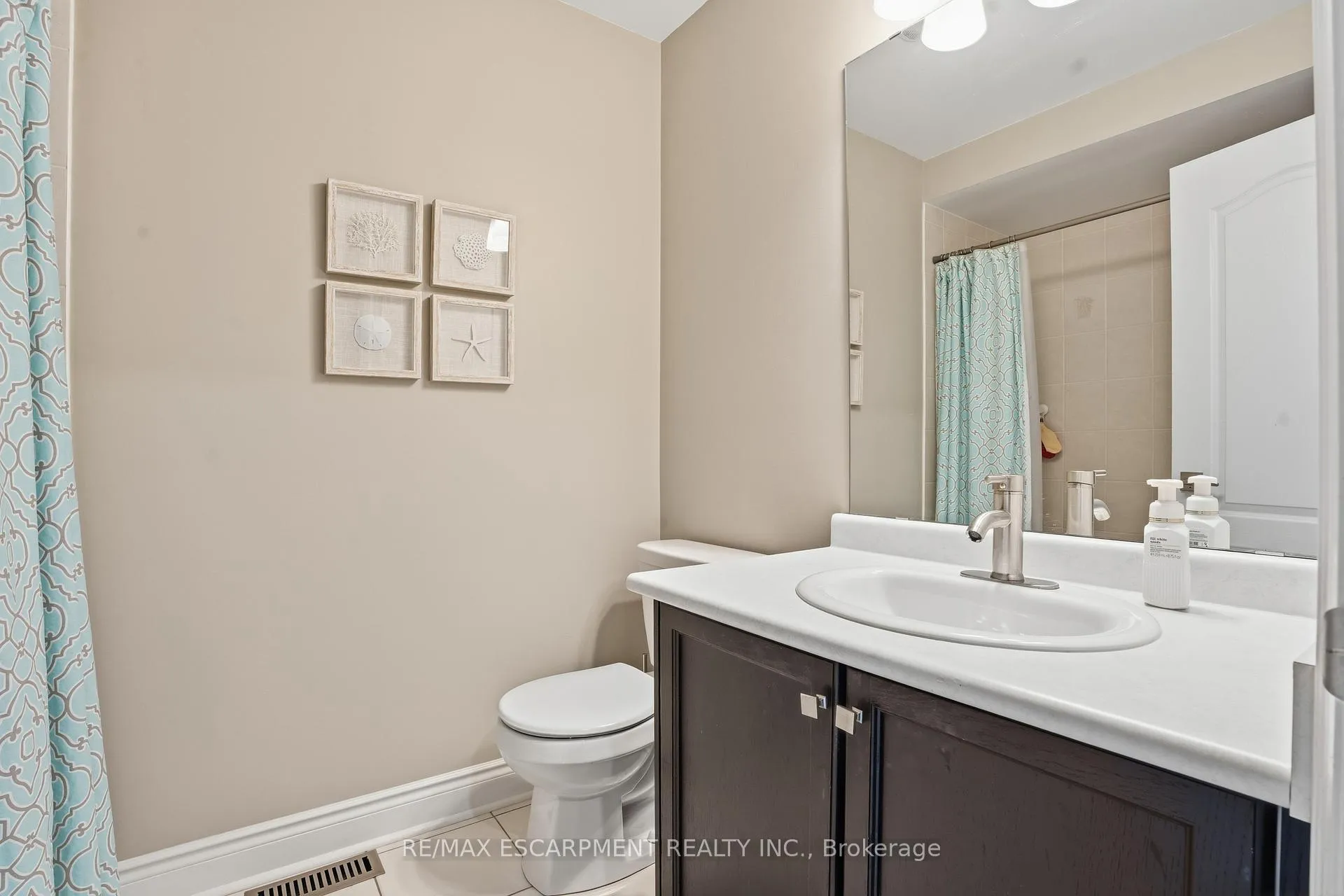 Photo 23 of Unit 68, 4823 Thomas Alton Boulevard, Burlington, Alton — HOMEH