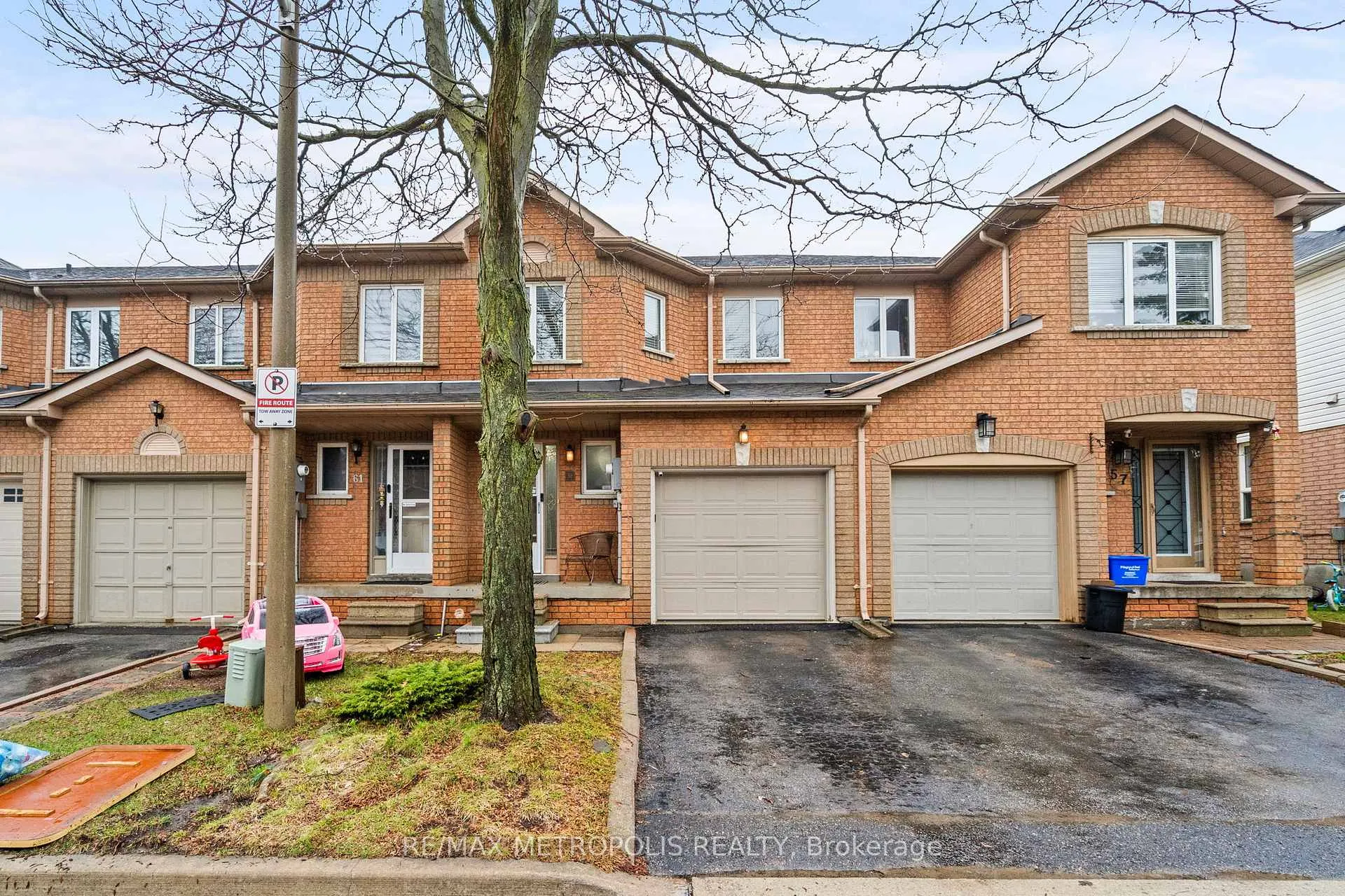 Photo 2 of Unit 59, 200 Cresthaven Road, Brampton, Snelgrove — HOMEH