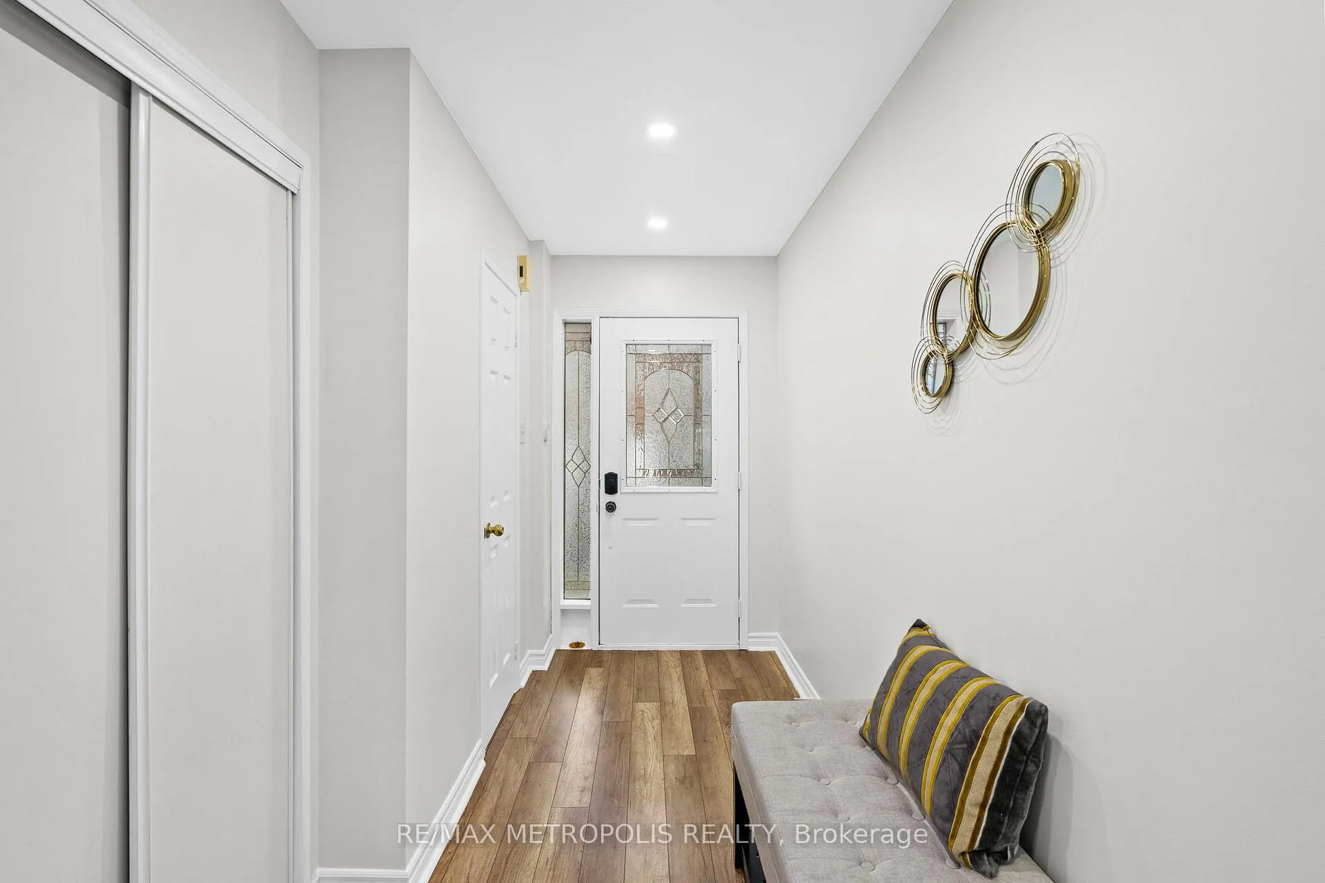 Photo 4 of Unit 59, 200 Cresthaven Road, Brampton, Snelgrove — HOMEH
