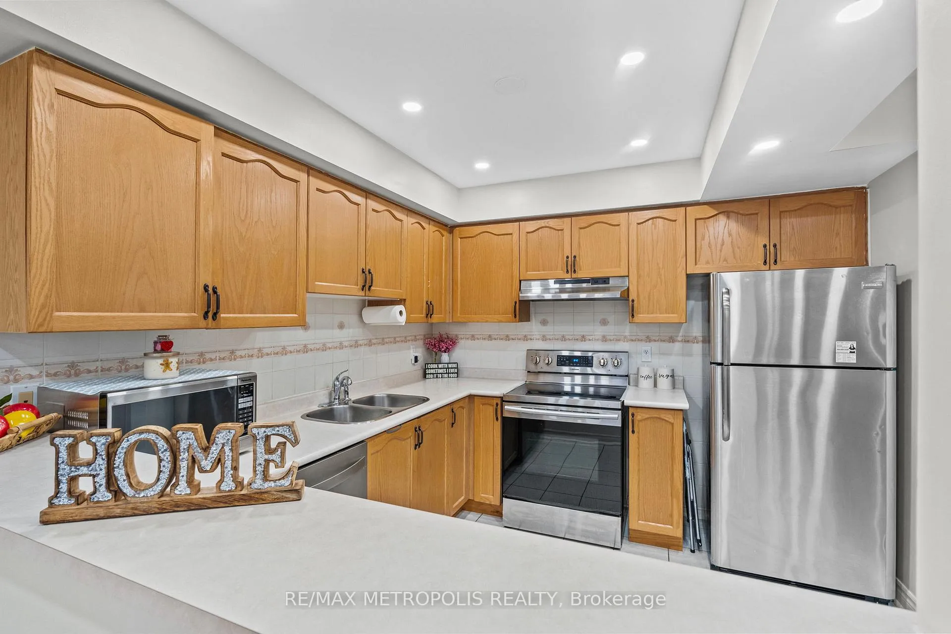 Photo 7 of Unit 59, 200 Cresthaven Road, Brampton, Snelgrove — HOMEH