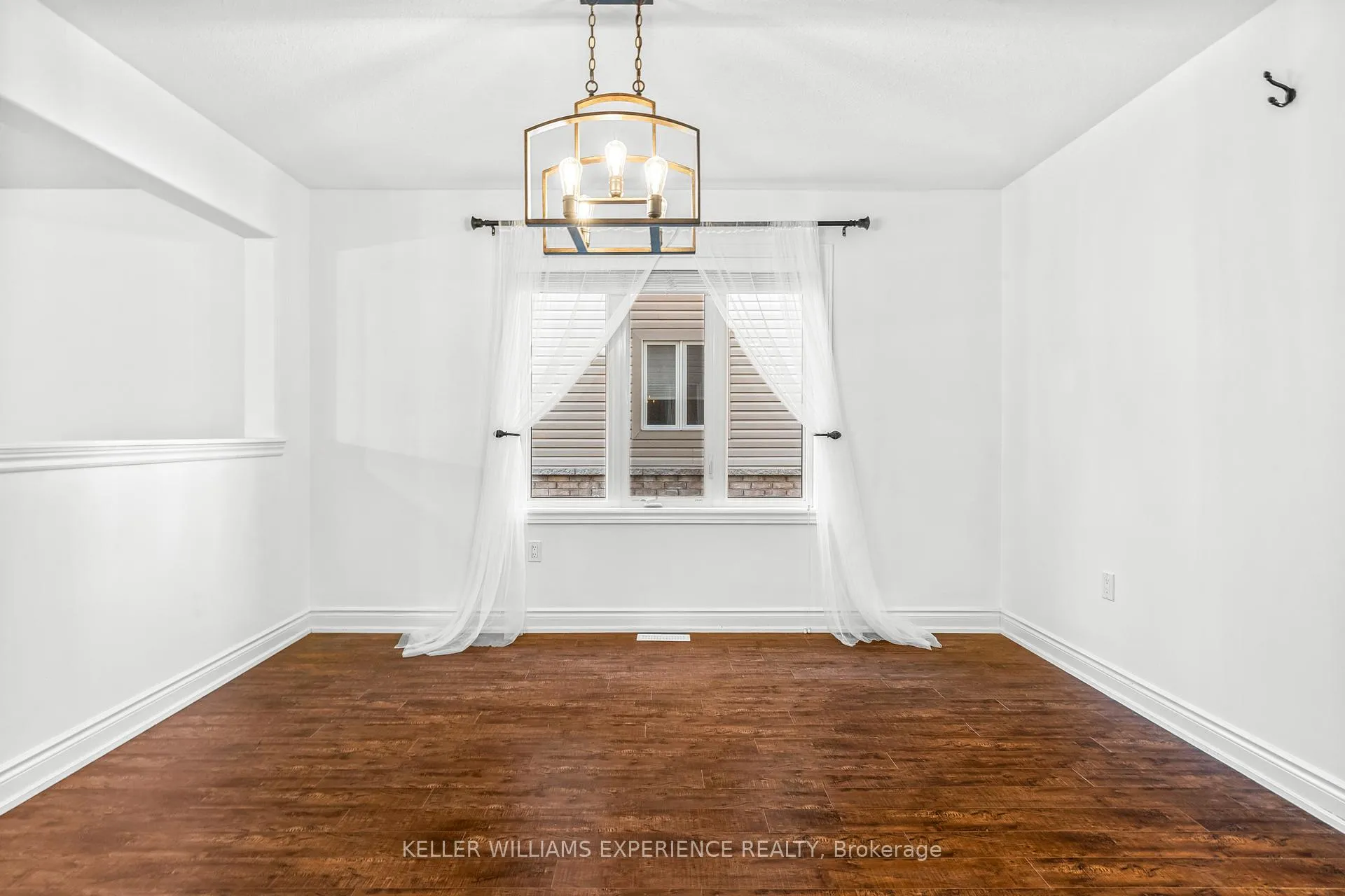Photo 9 of 3086 Emperor Drive, Orillia — HOMEH