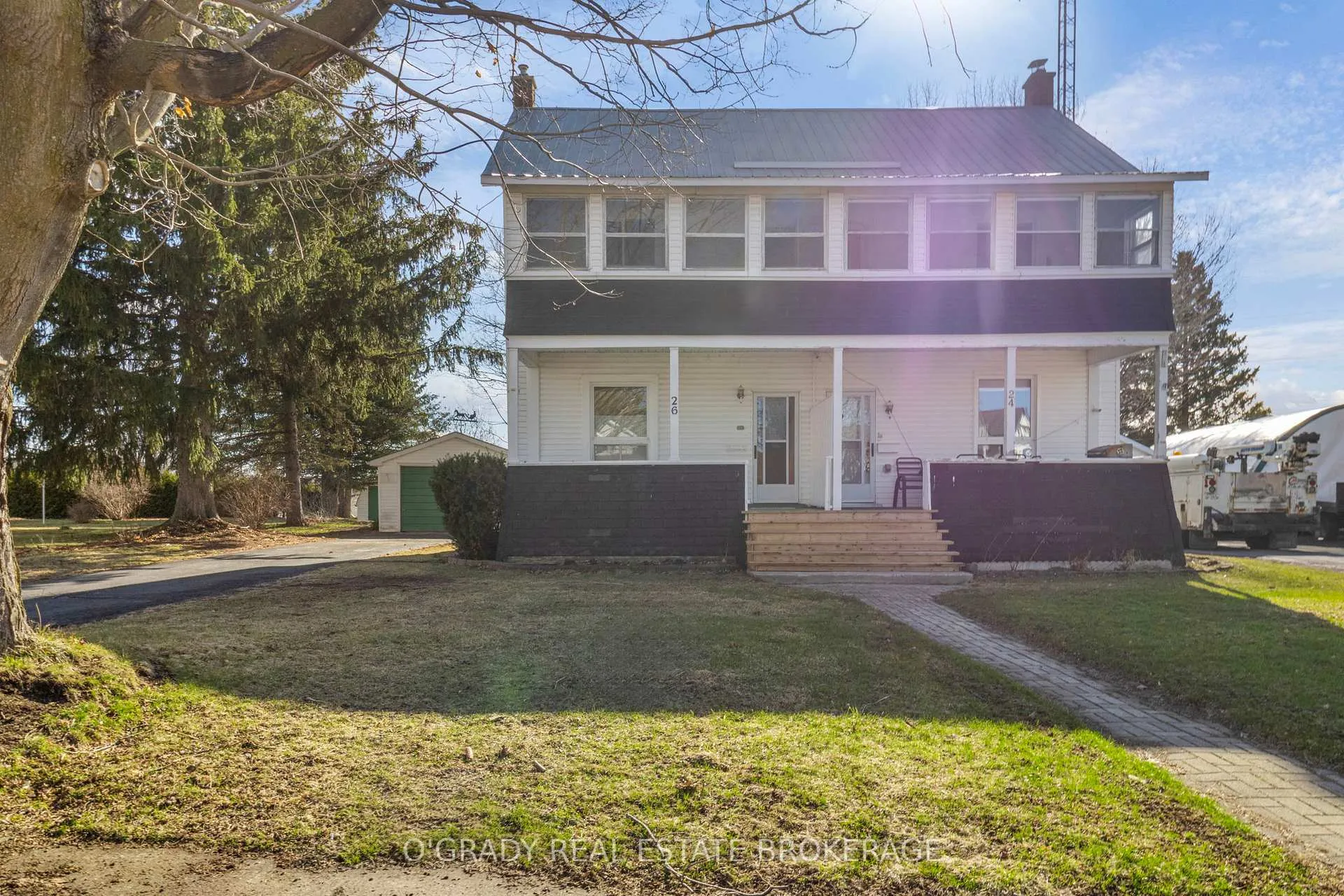 Photo 2 of 26 Brouse Drive E, South Dundas, Iroquois — HOMEH