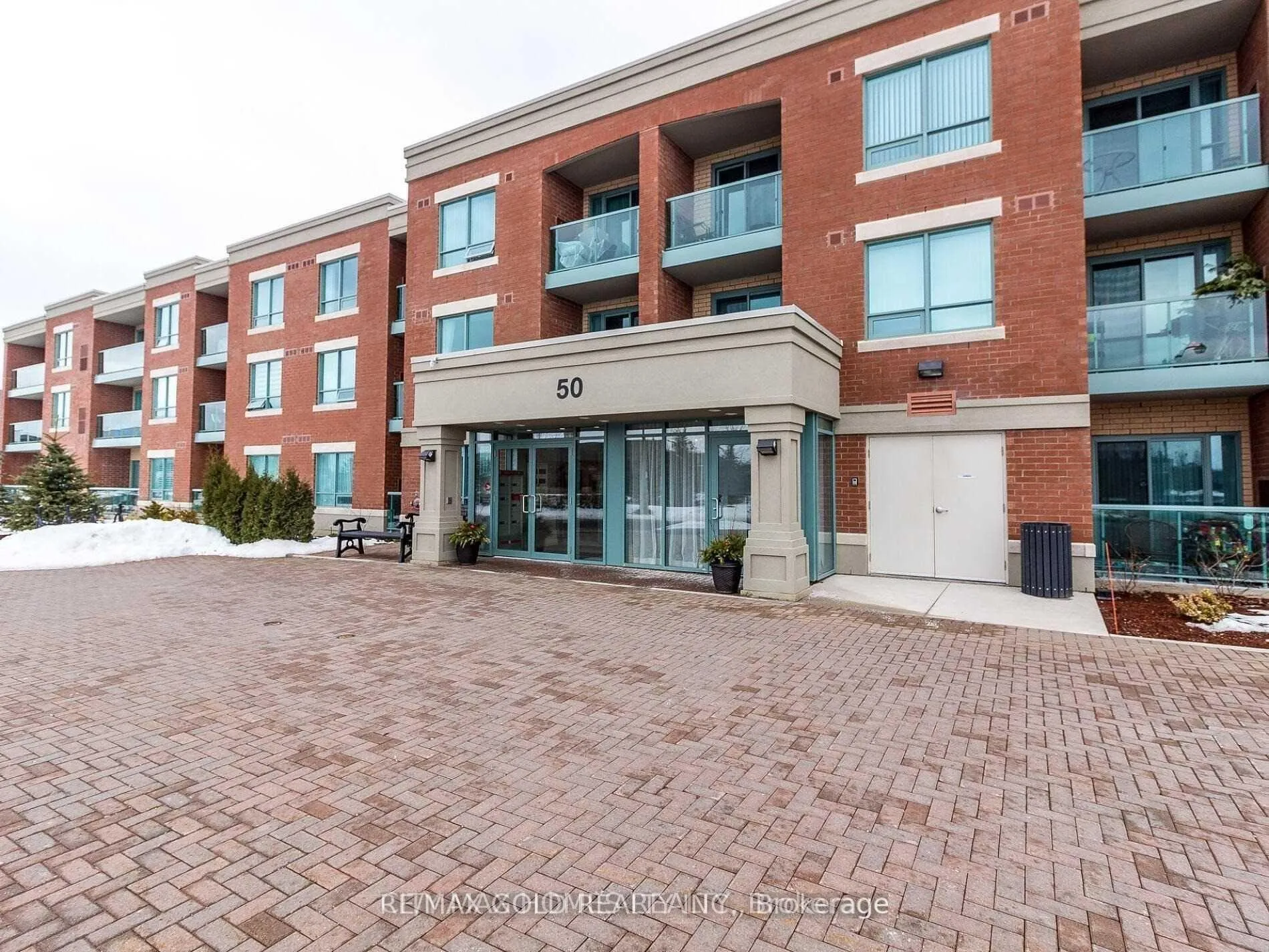 Front of Unit 116, 50 Via Rosedale Way