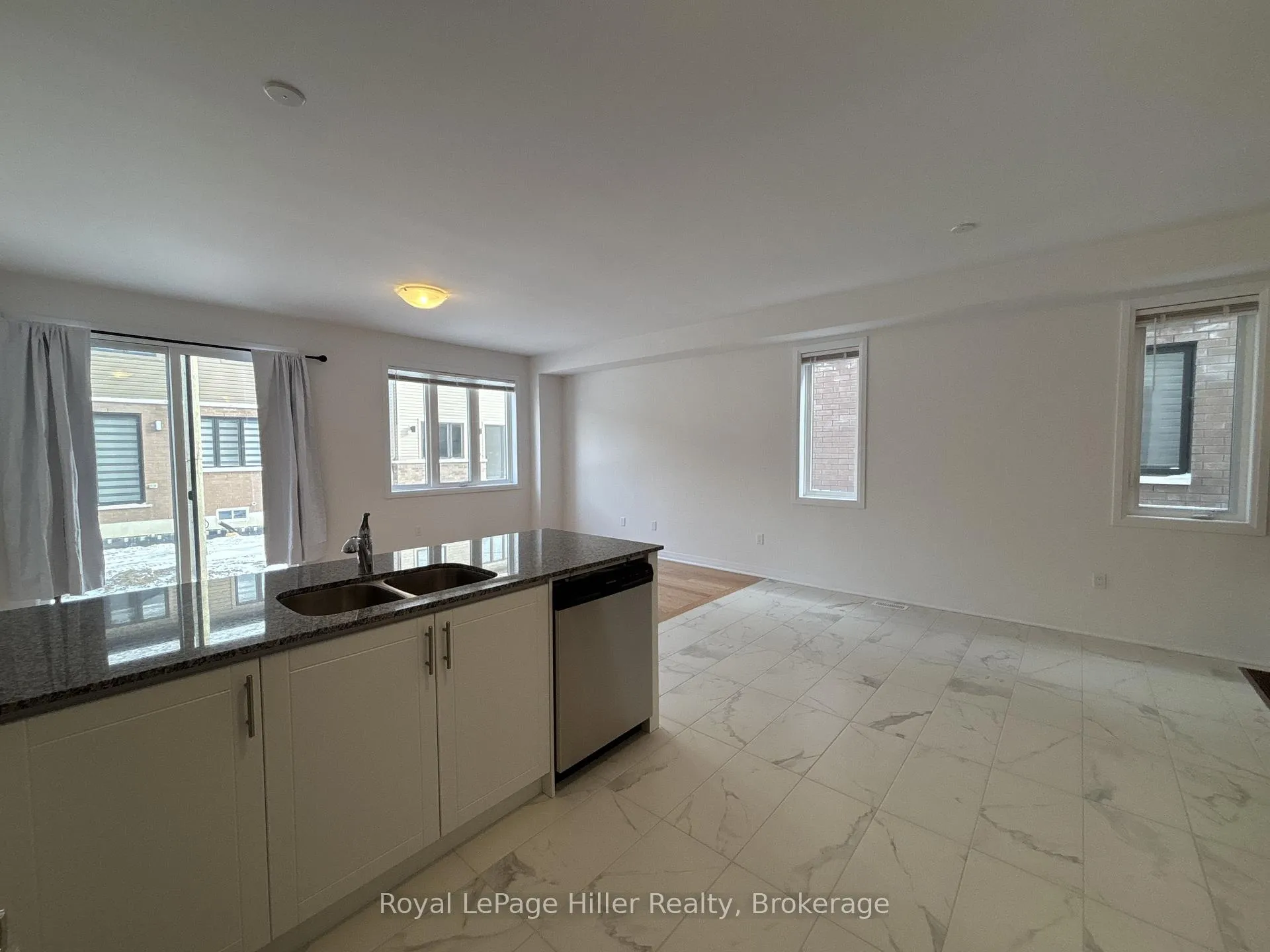 Photo 5 of 105 Manuel Street, Stratford — HOMEH