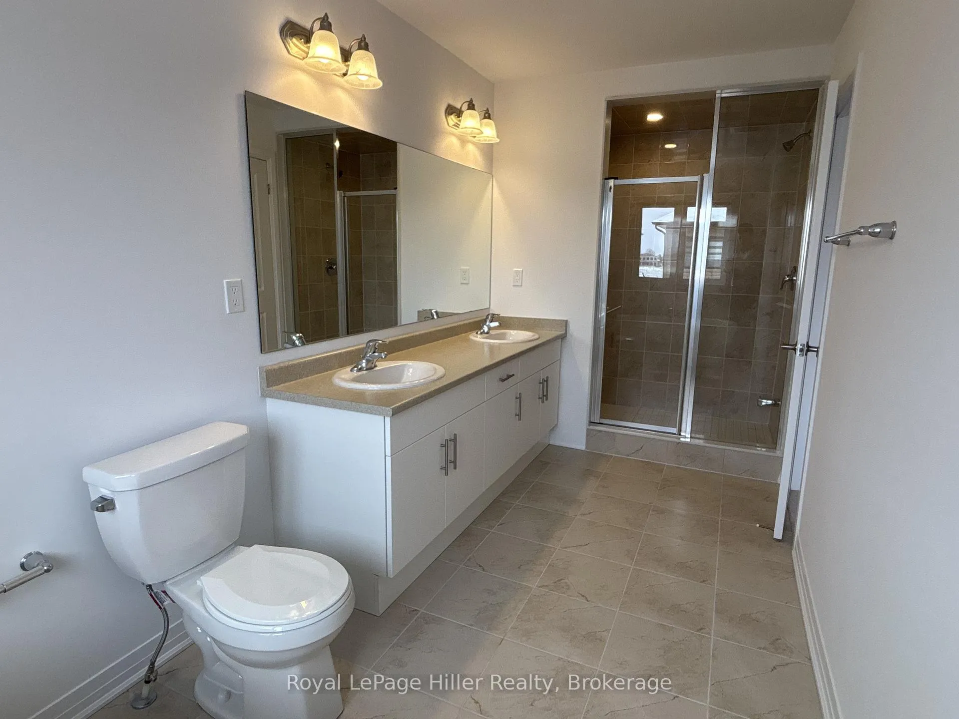 Photo 10 of 105 Manuel Street, Stratford — HOMEH