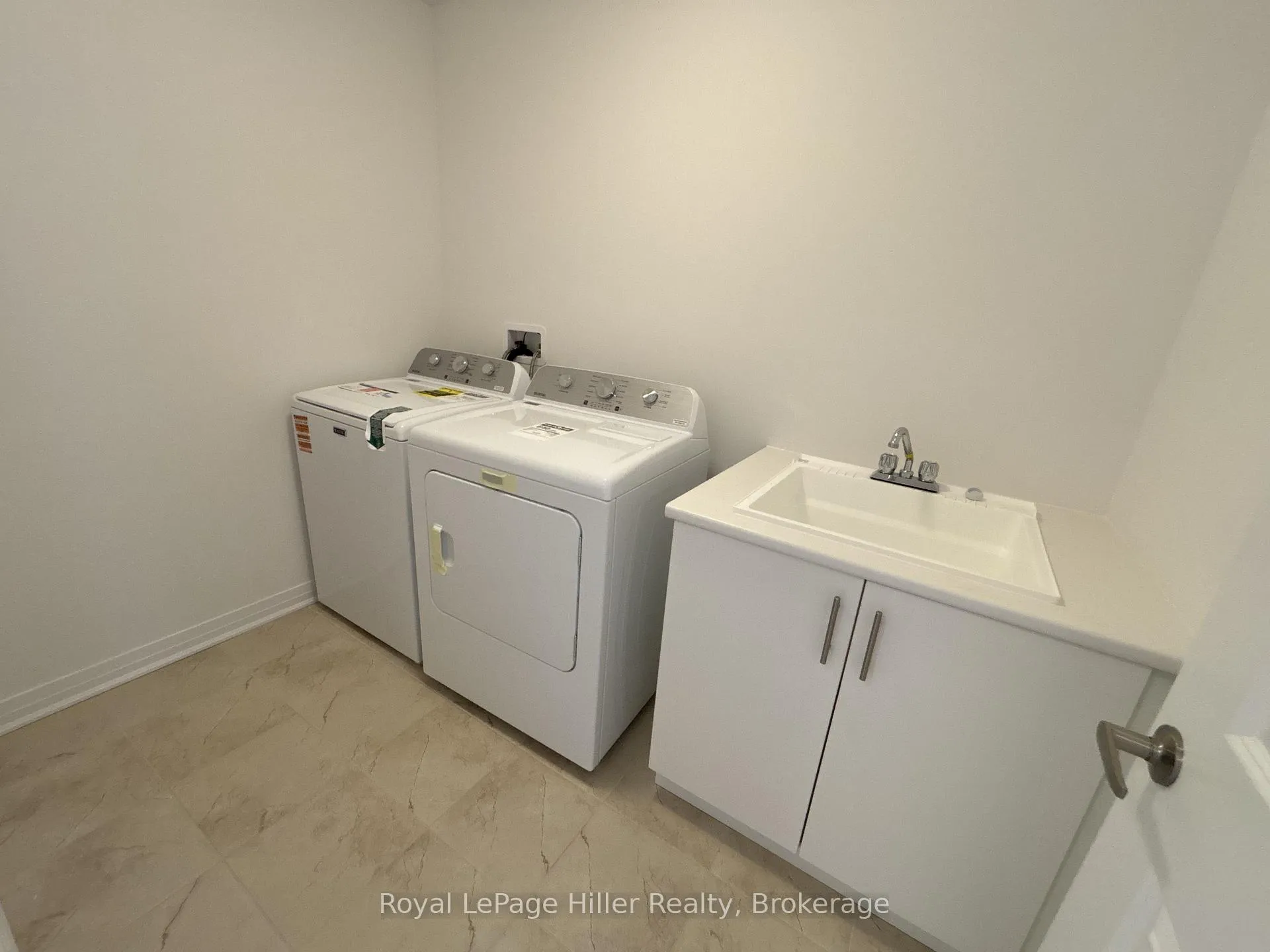 Photo 13 of 105 Manuel Street, Stratford — HOMEH