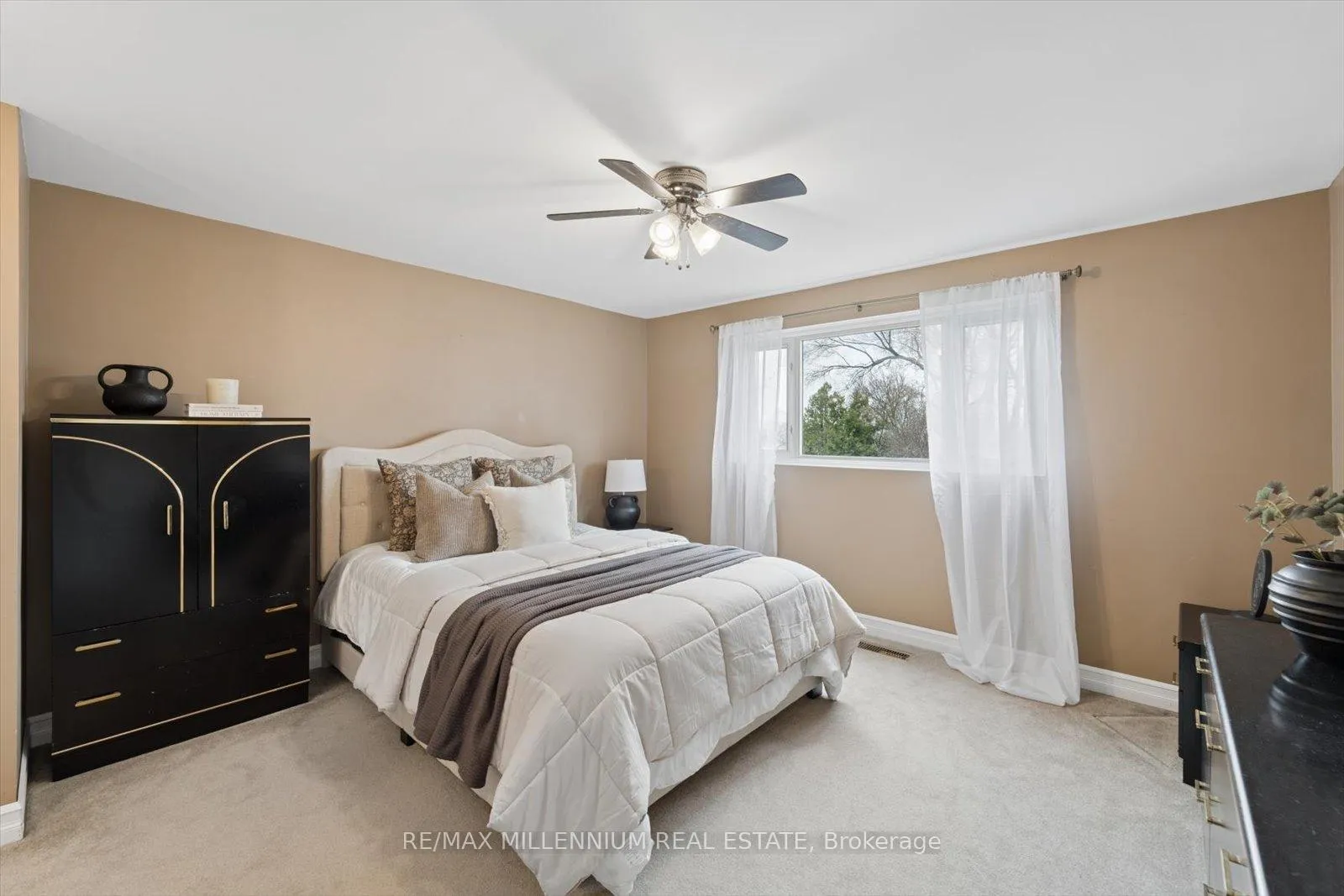 Photo 12 of 127 Rands Road, Ajax, South West — HOMEH