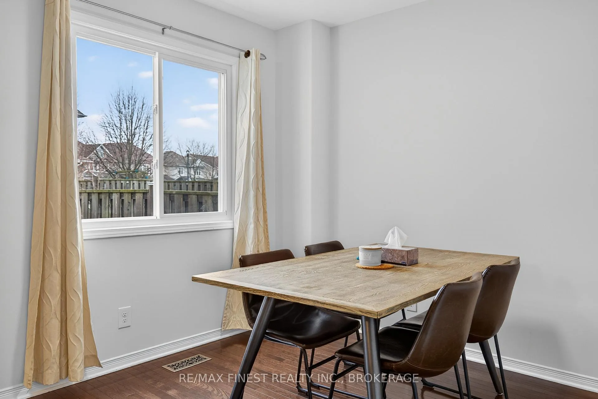 Photo 14 of 608 Walters Street, Kingston, Kingston East (Incl Barret Crt) — HOMEH