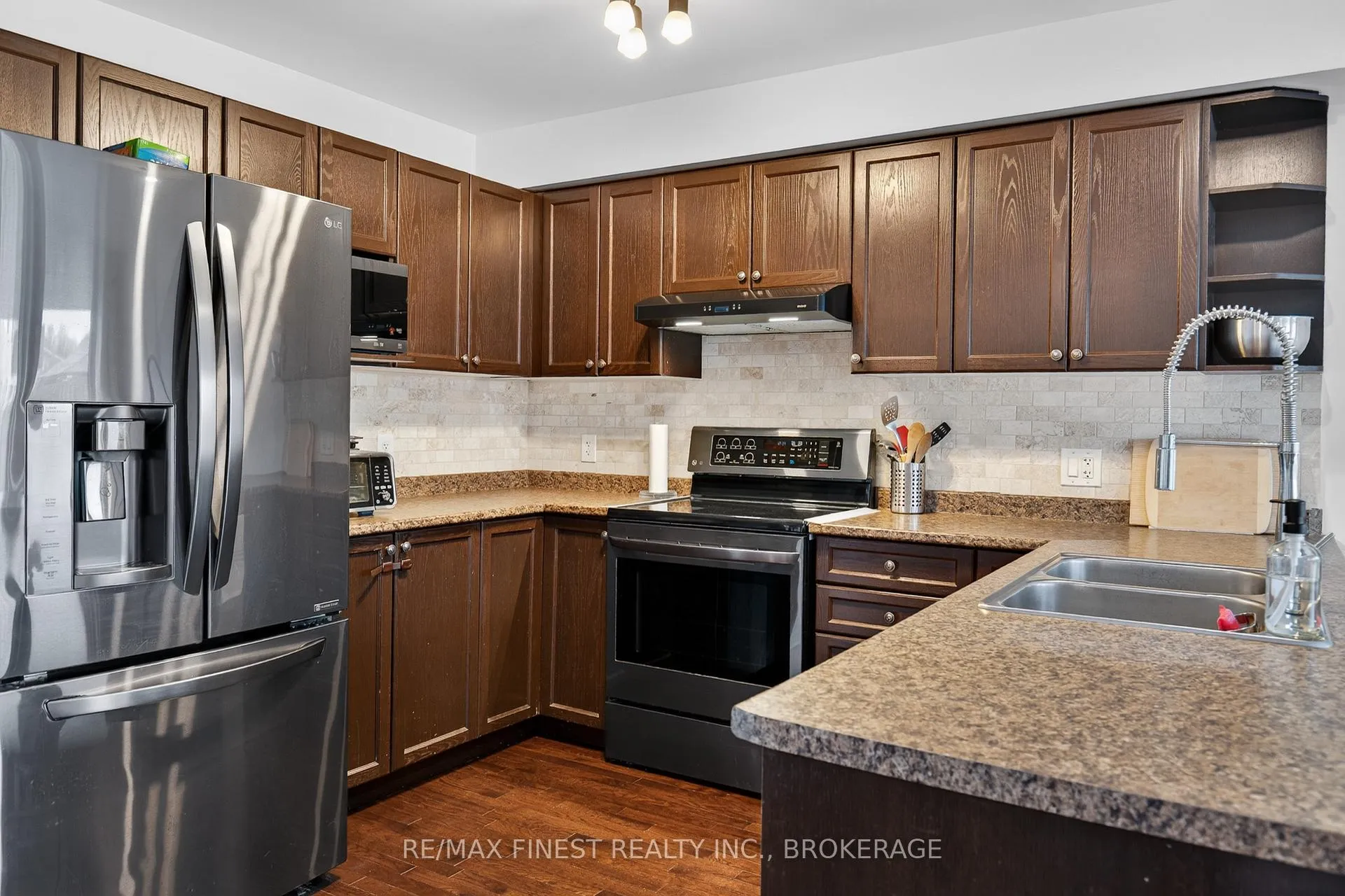 Photo 17 of 608 Walters Street, Kingston, Kingston East (Incl Barret Crt) — HOMEH
