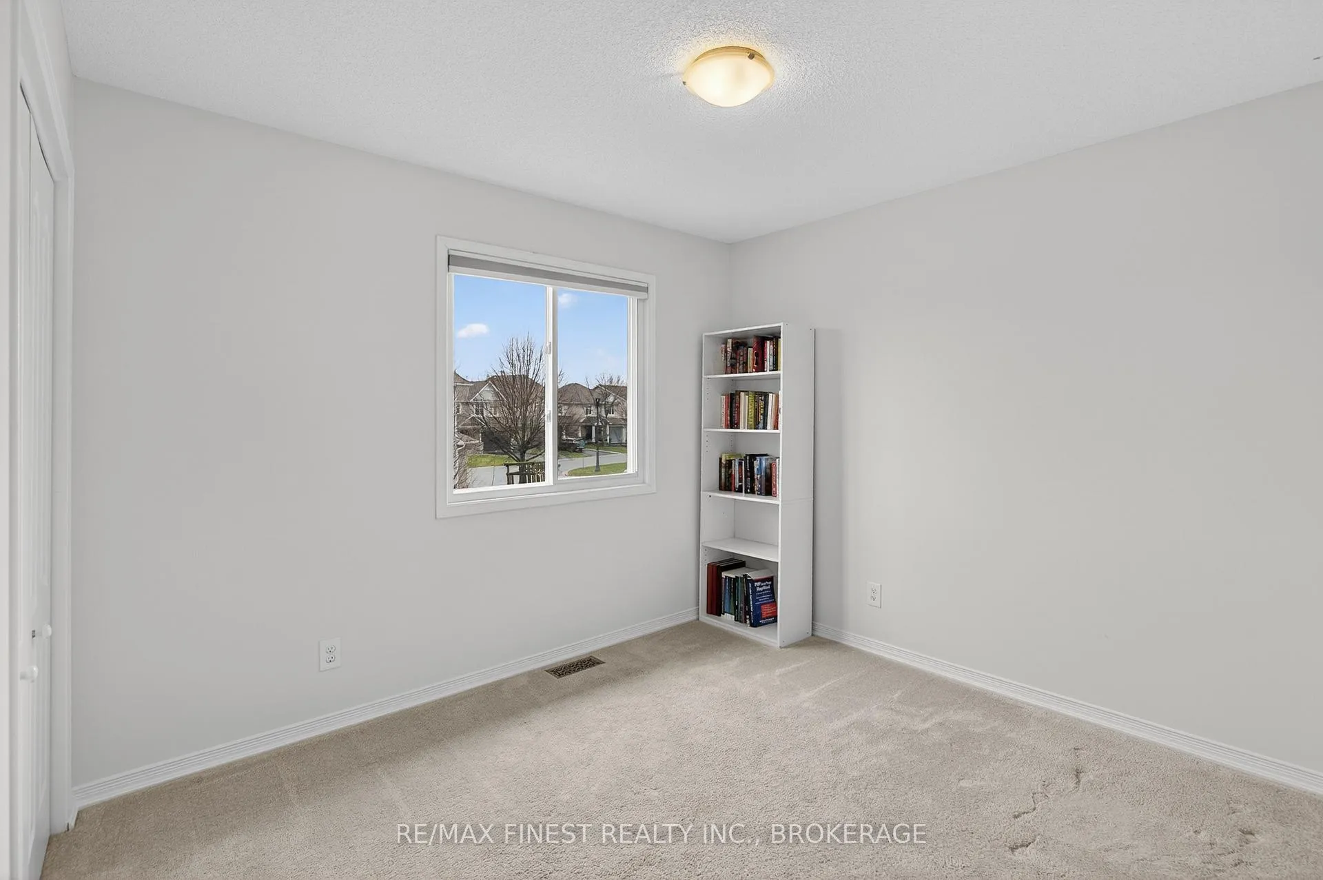 Photo 25 of 608 Walters Street, Kingston, Kingston East (Incl Barret Crt) — HOMEH