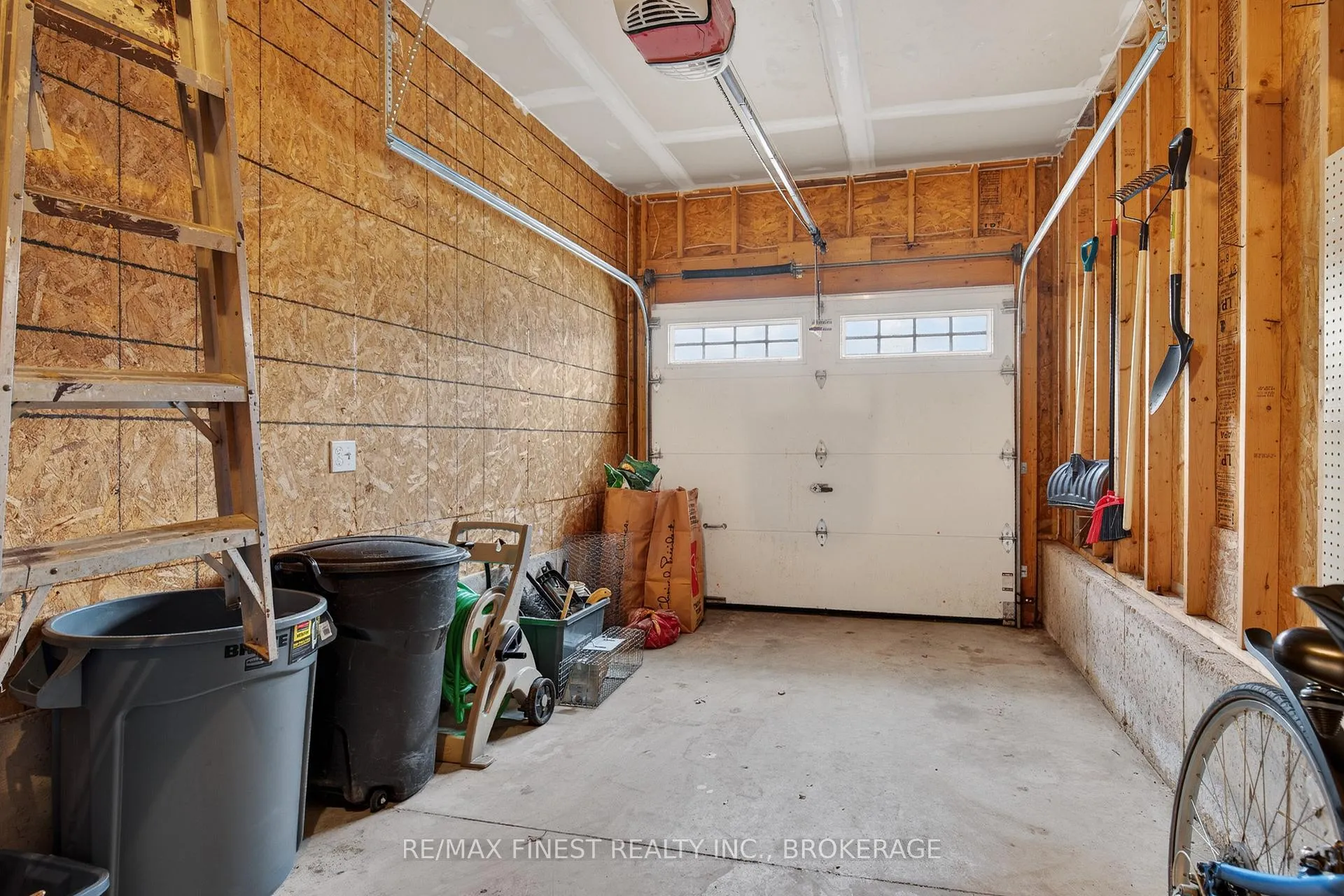 Photo 42 of 608 Walters Street, Kingston, Kingston East (Incl Barret Crt) — HOMEH