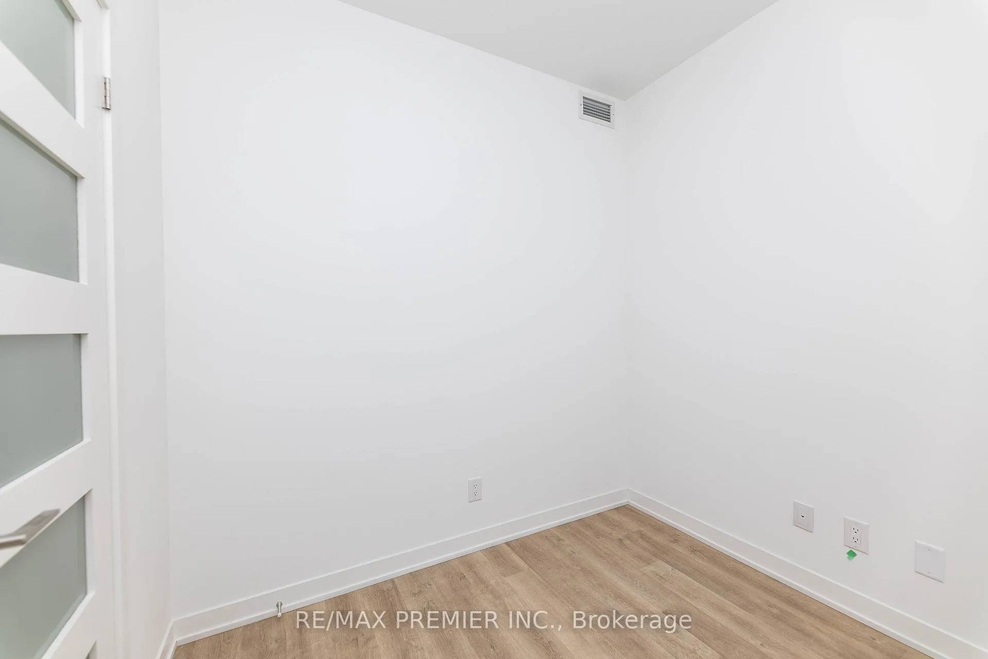 Photo 9 of Unit 622A, 8119 Birchmount Road, Markham, Unionville — HOMEH