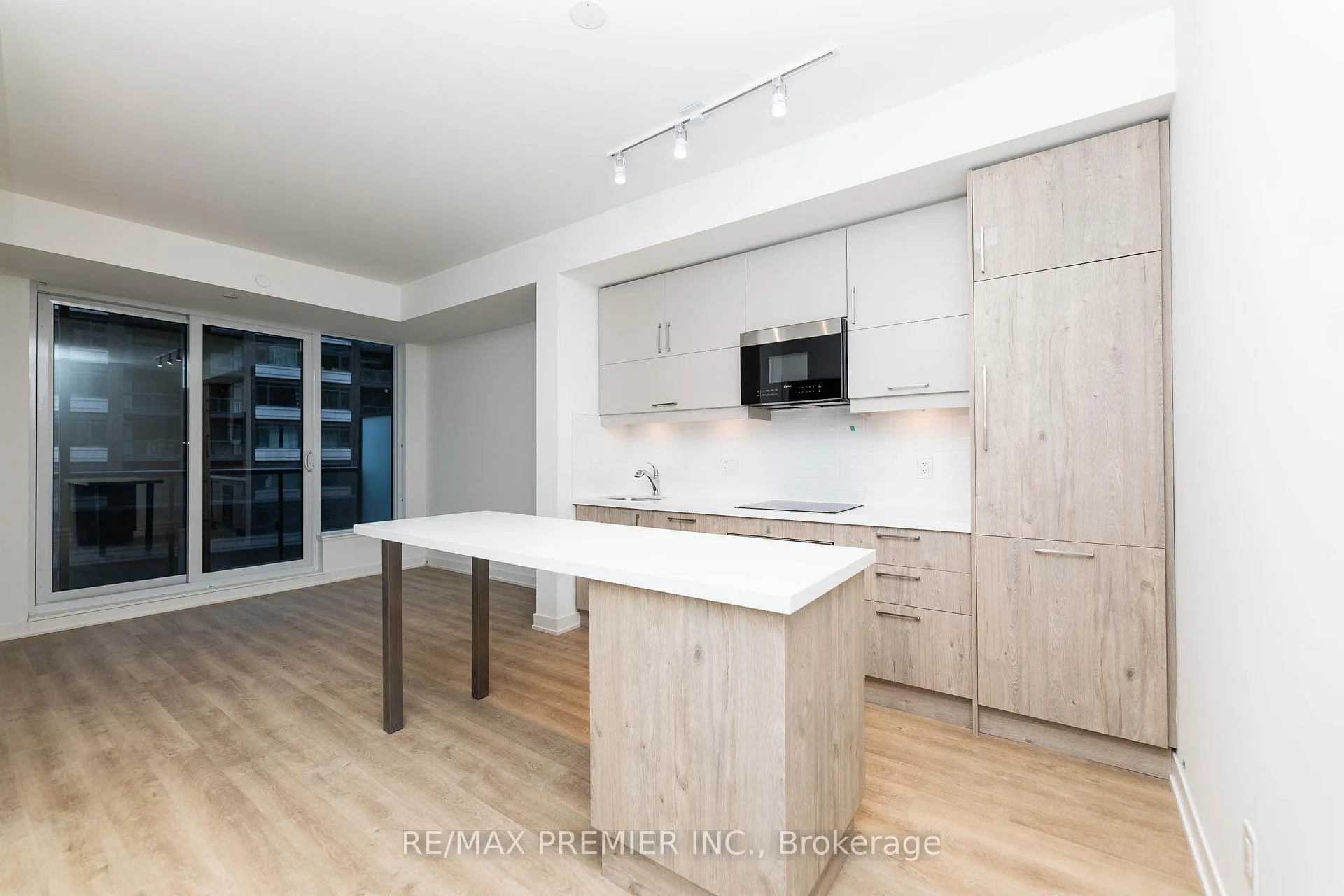 Photo 11 of Unit 622A, 8119 Birchmount Road, Markham, Unionville — HOMEH